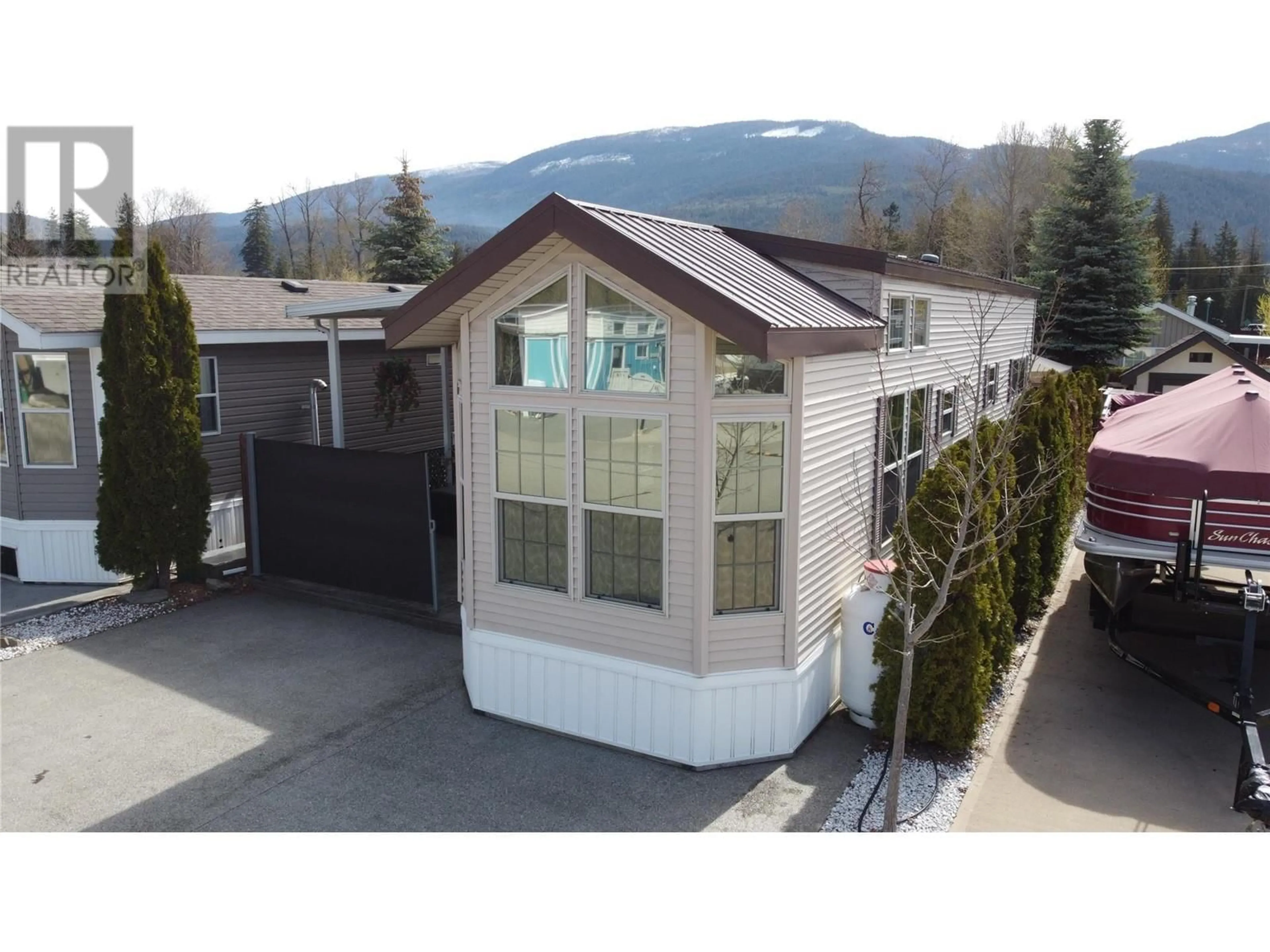 Home with vinyl exterior material, mountain view for 120 - 1383 SILVER SANDS ROAD, Sicamous British Columbia V0E2V1