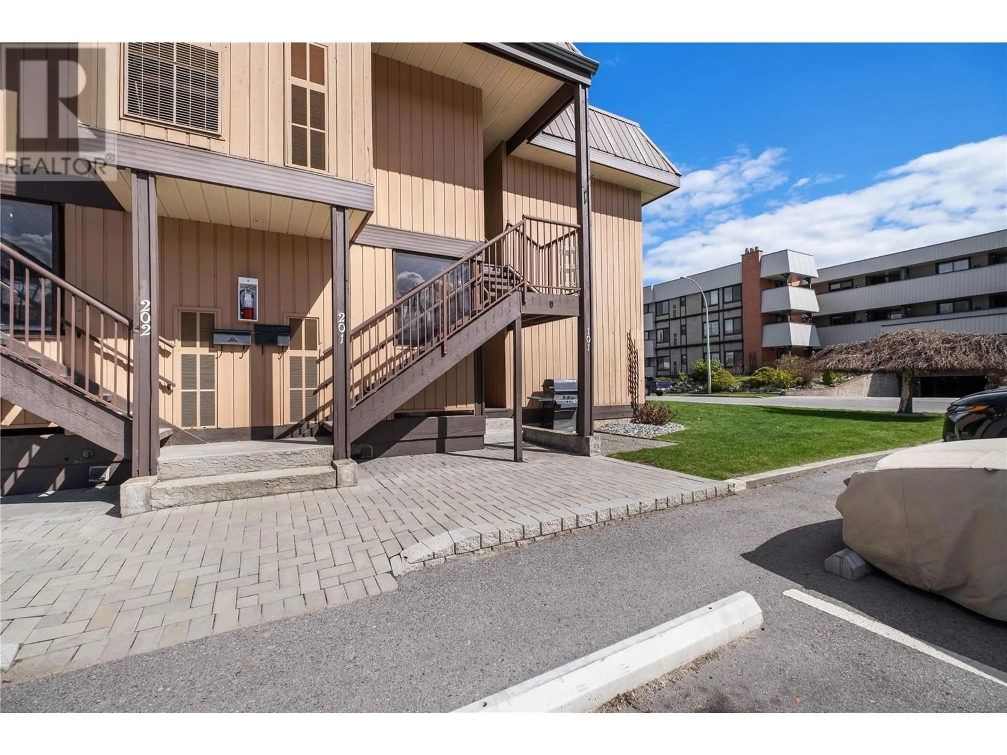 Unknown for 201 - 1660 UFTON COURT, Kelowna British Columbia V1Y8G7
