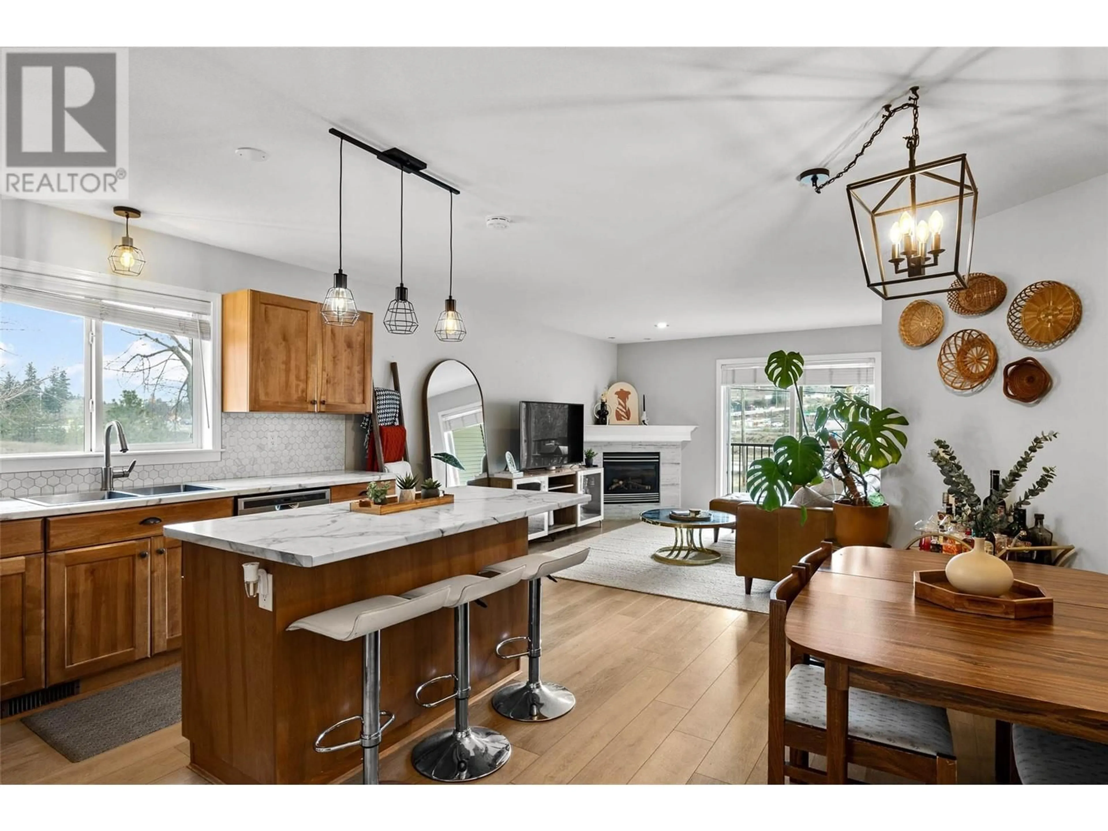 Open concept kitchen, wood/laminate floor for 1 - 1940 HILLSIDE DRIVE, Kamloops British Columbia V2E2T3