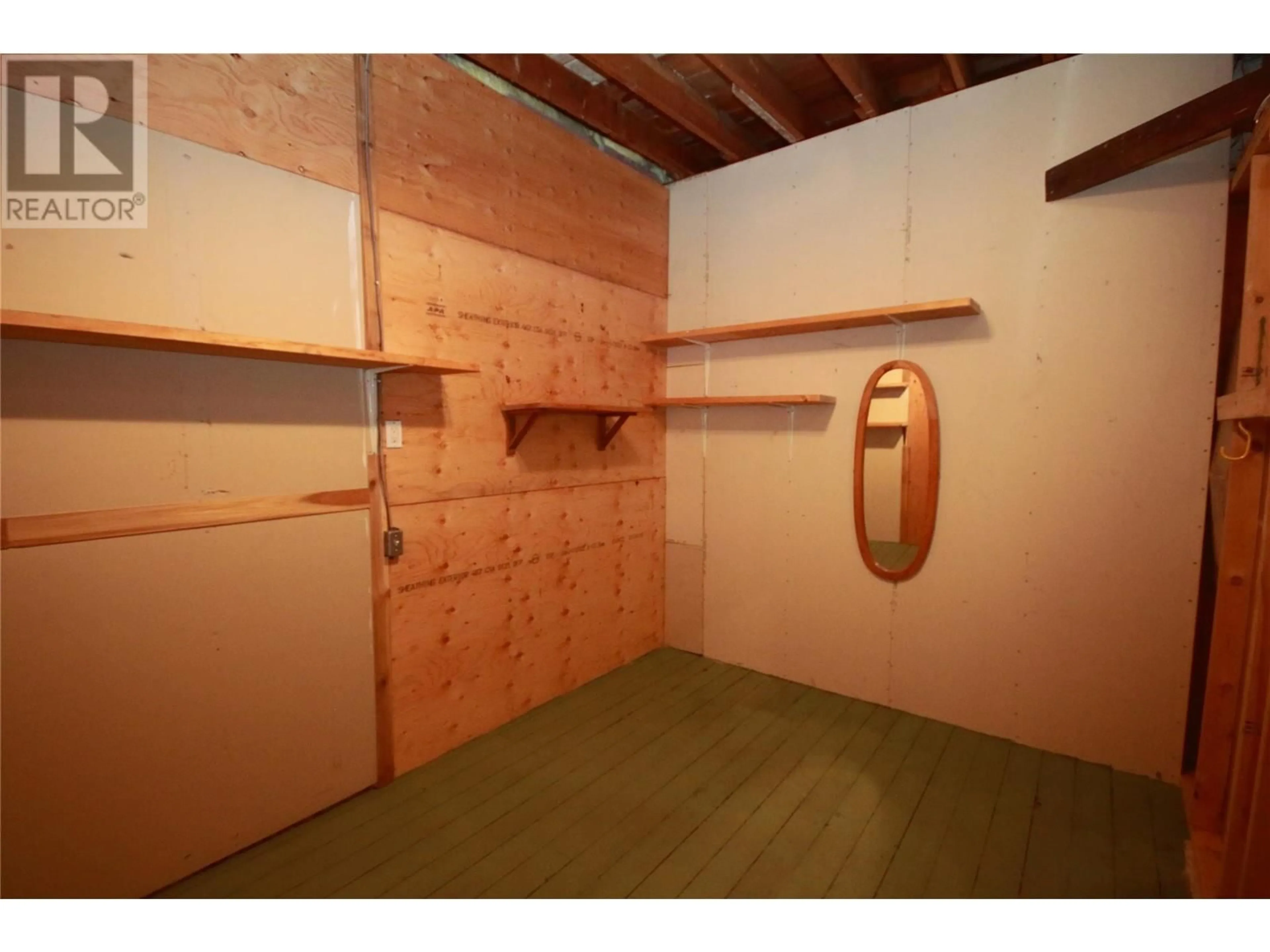 Floor plan for 472 VETERANS AVE AVENUE, Oliver British Columbia V0H1T0
