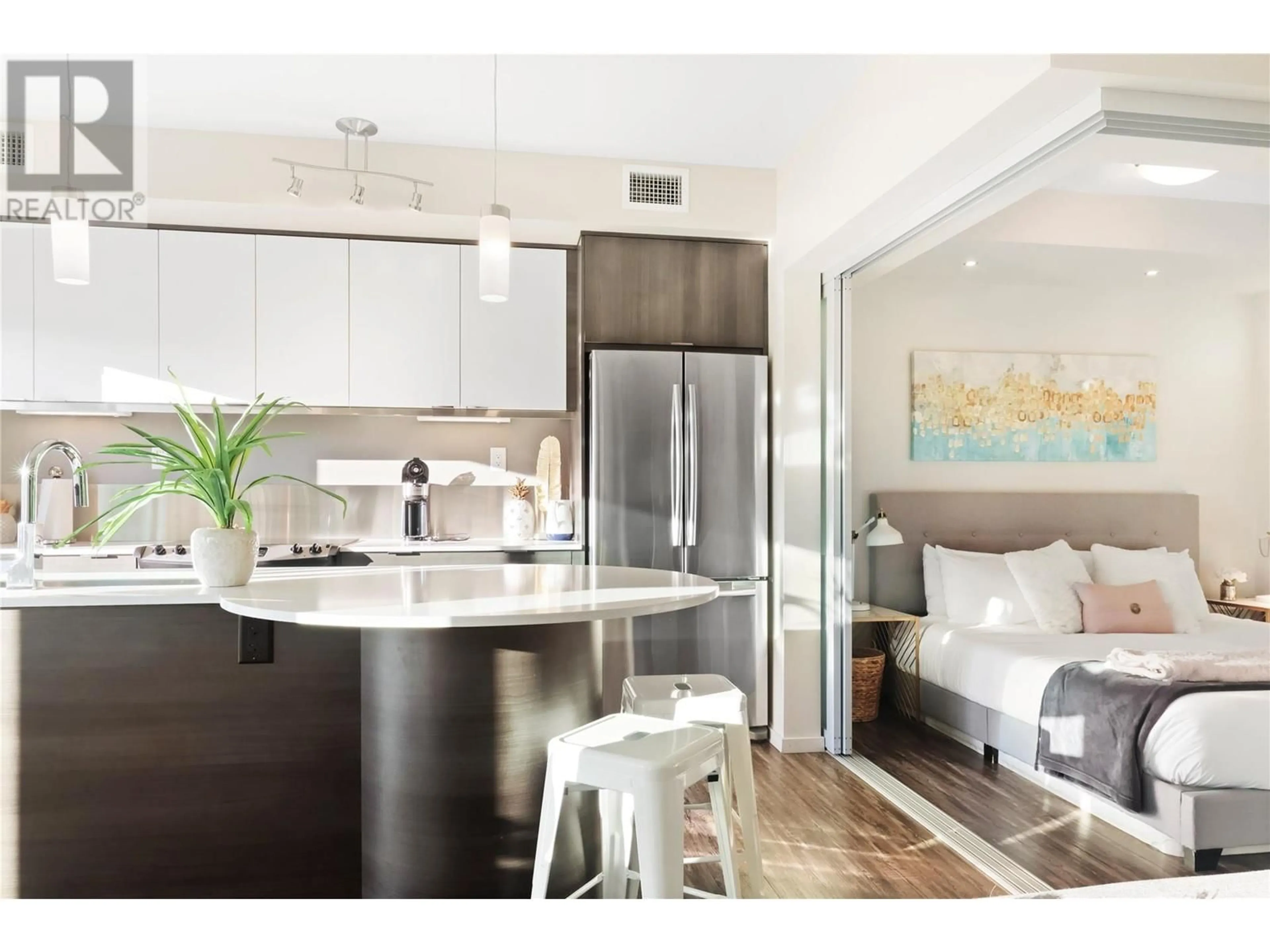 Open concept kitchen, unknown for 511 - 1290 ST. PAUL STREET, Kelowna British Columbia V1Y2C9