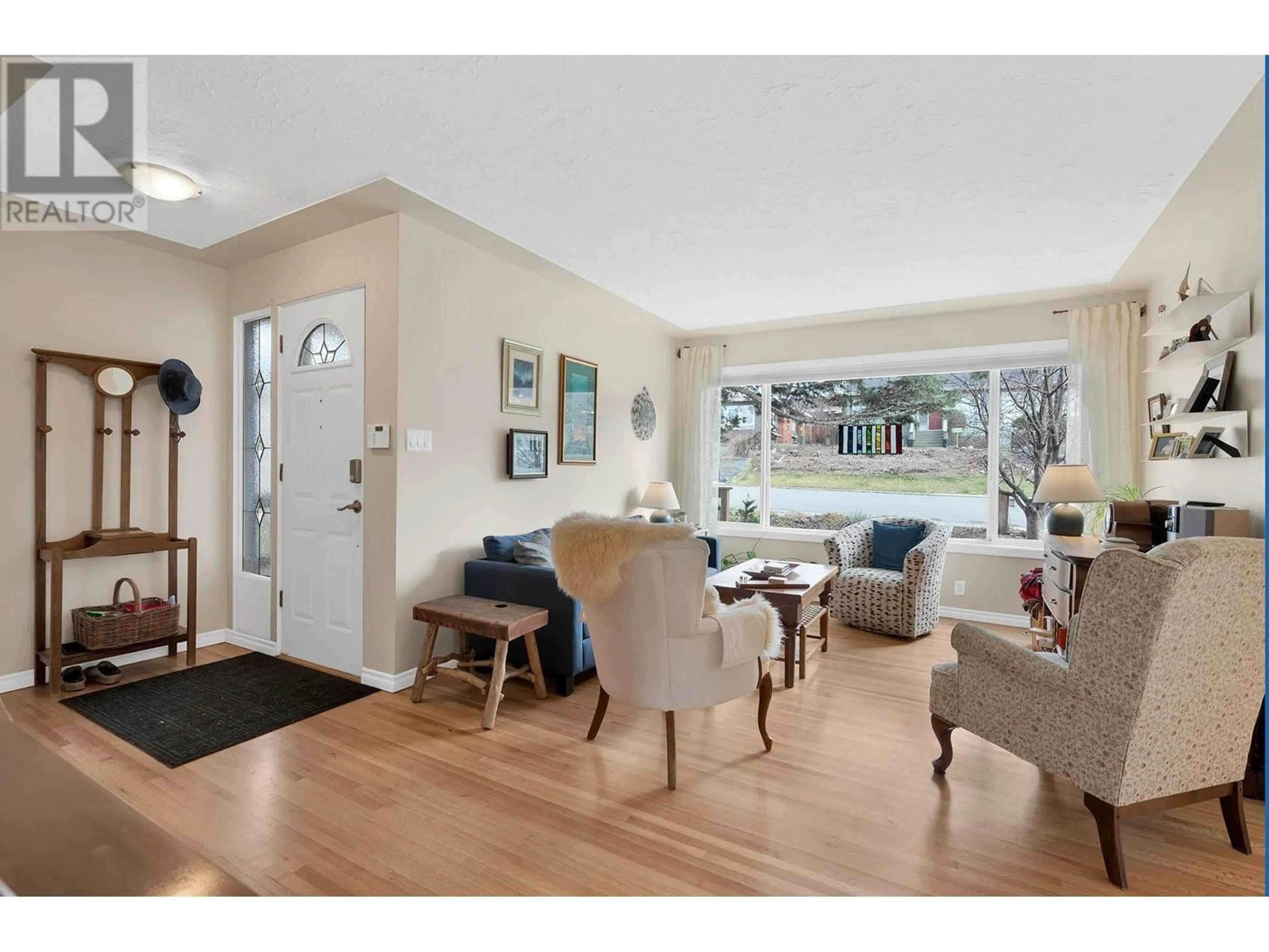 Unknown for 1426 PINE CRESCENT, Kamloops British Columbia V2C2Z3