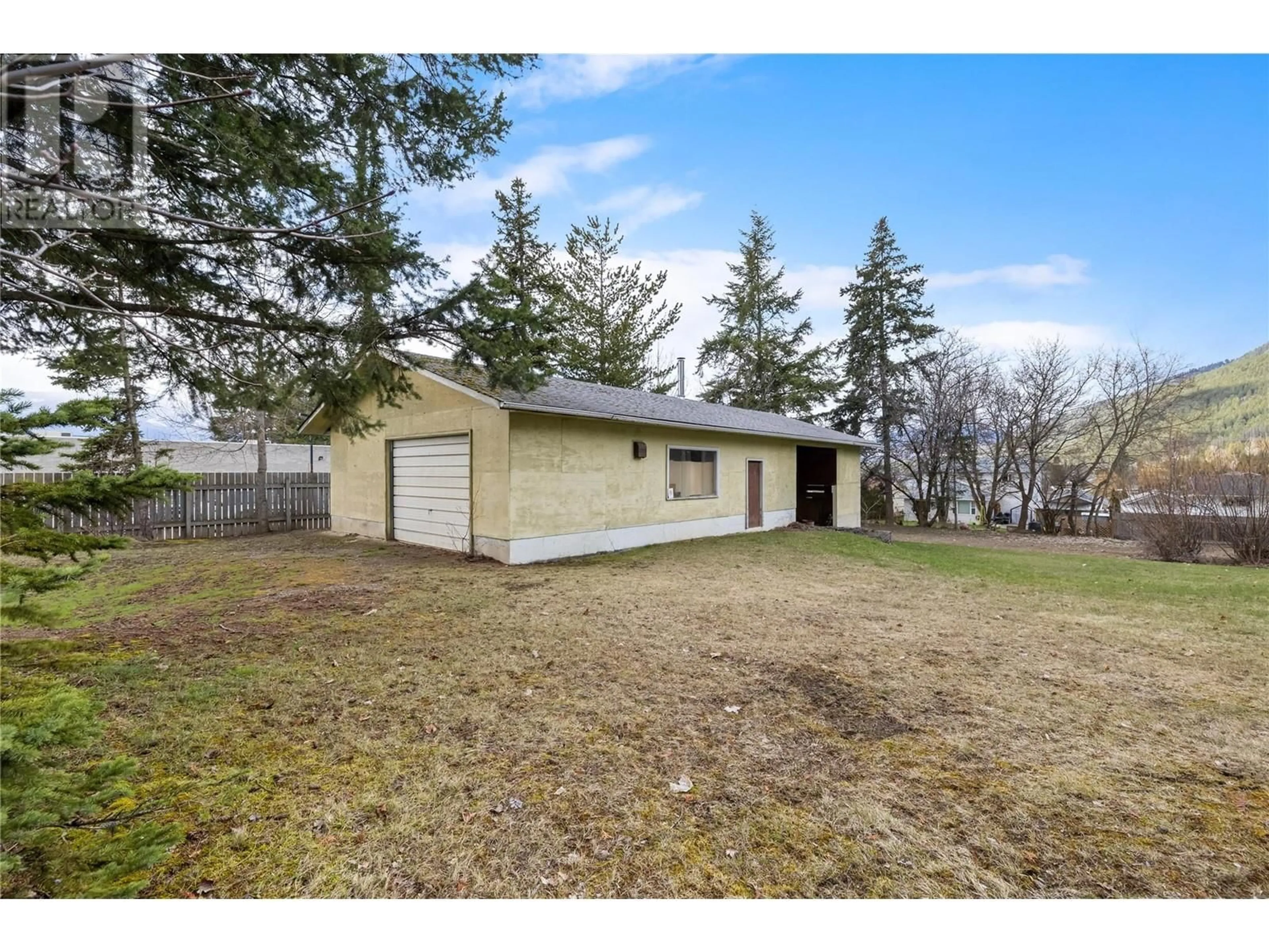 Unknown for 1031 7TH  N AVENUE, Creston British Columbia V0B1G6