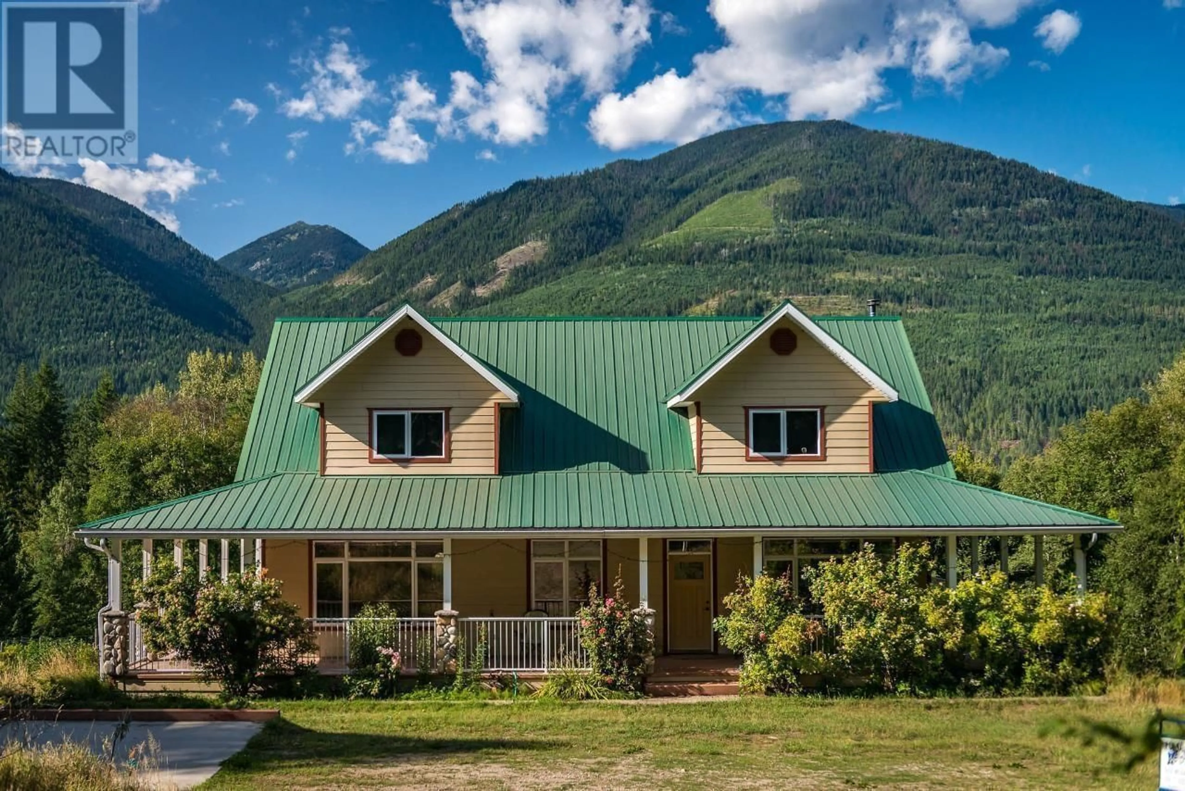 A pic from outside/outdoor area/front of a property/back of a property/a pic from drone, mountain view for 6291 MILL CREEK ROAD, Harrop British Columbia V1L6P9