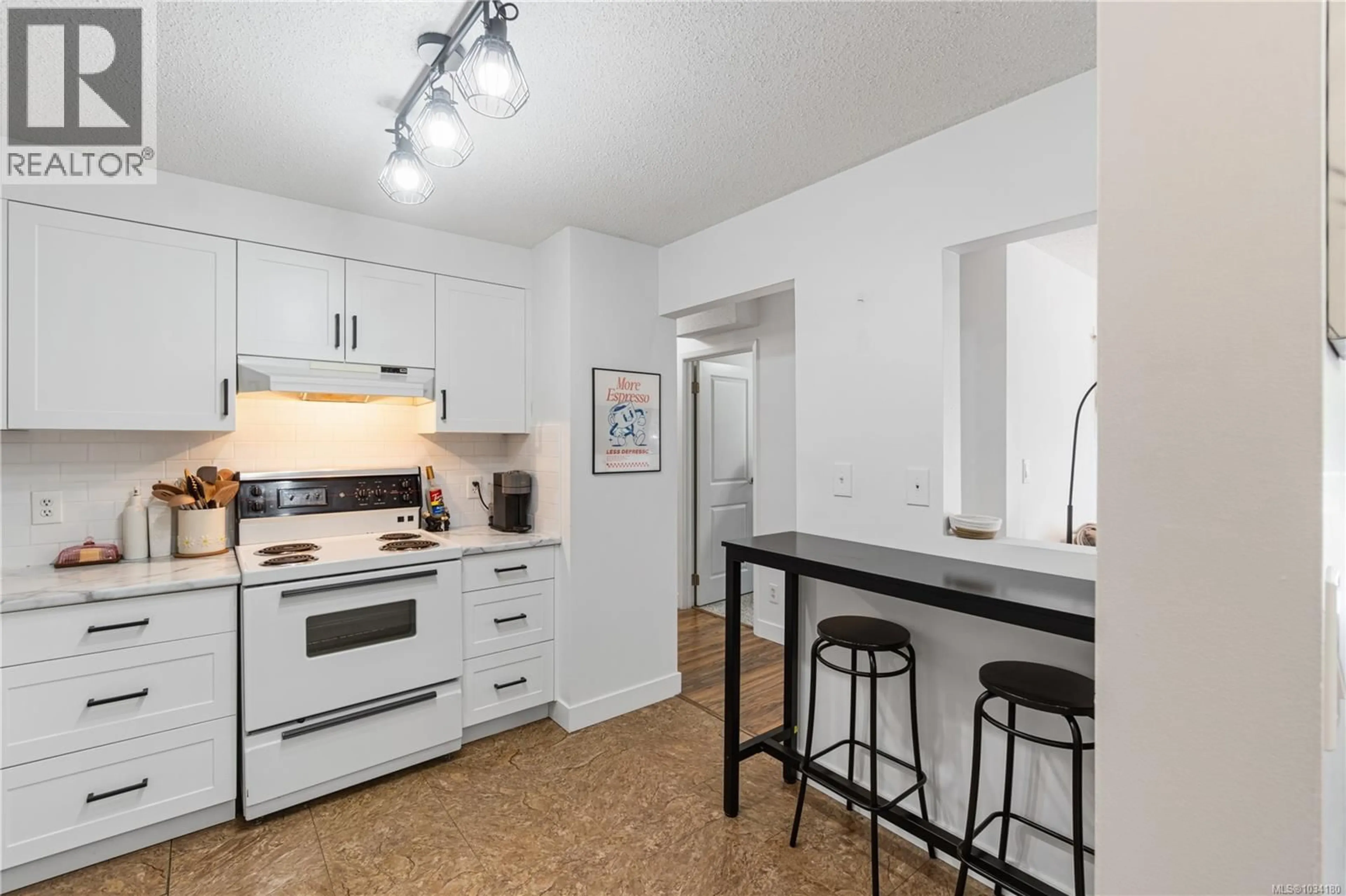 Standard kitchen, unknown for 222 - 6711 DOVER ROAD, Nanaimo British Columbia V9V1L9