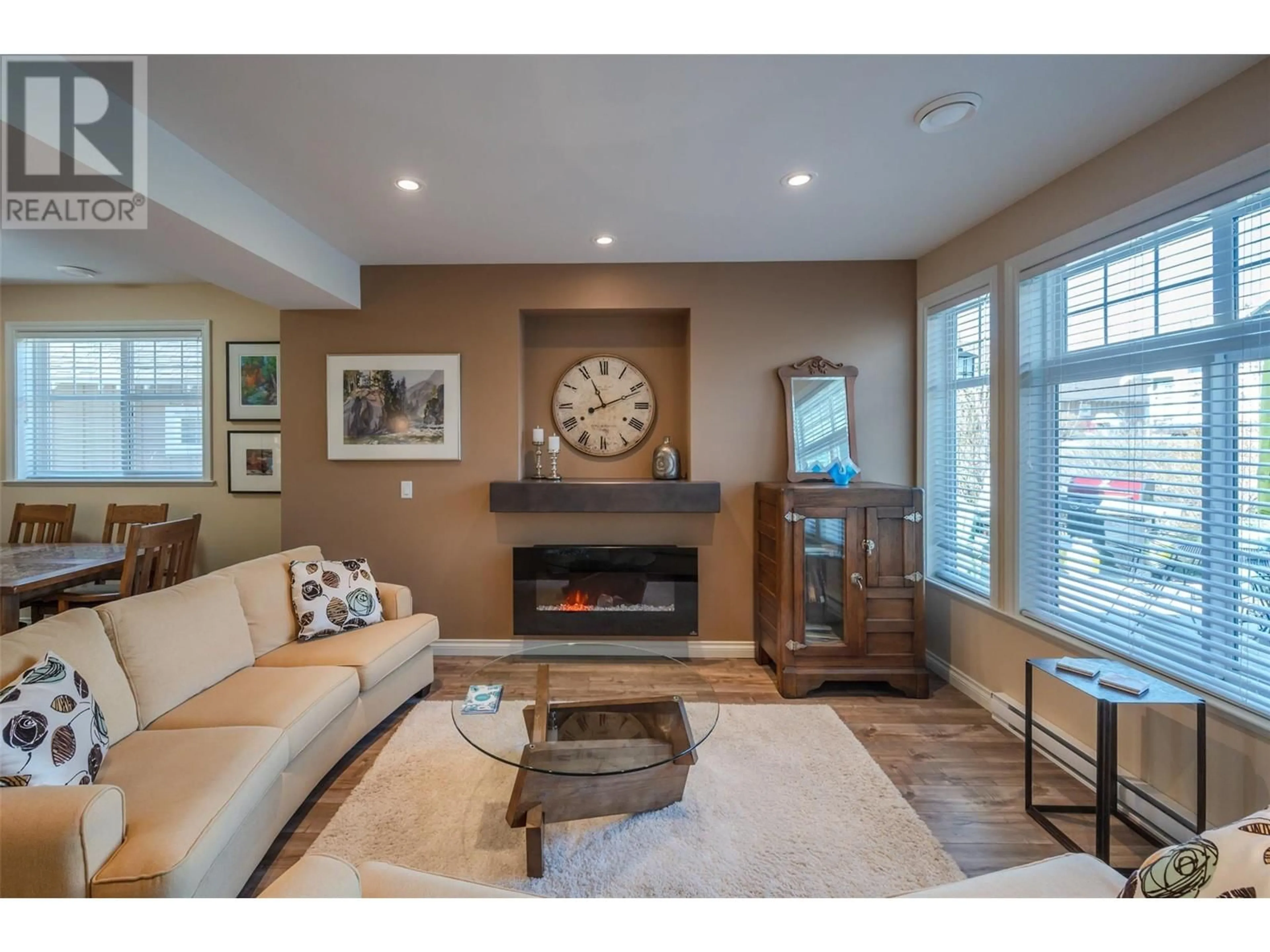 Living room with furniture, unknown for 116 - 2450 RADIO TOWER ROAD, Oliver British Columbia V0H1T1