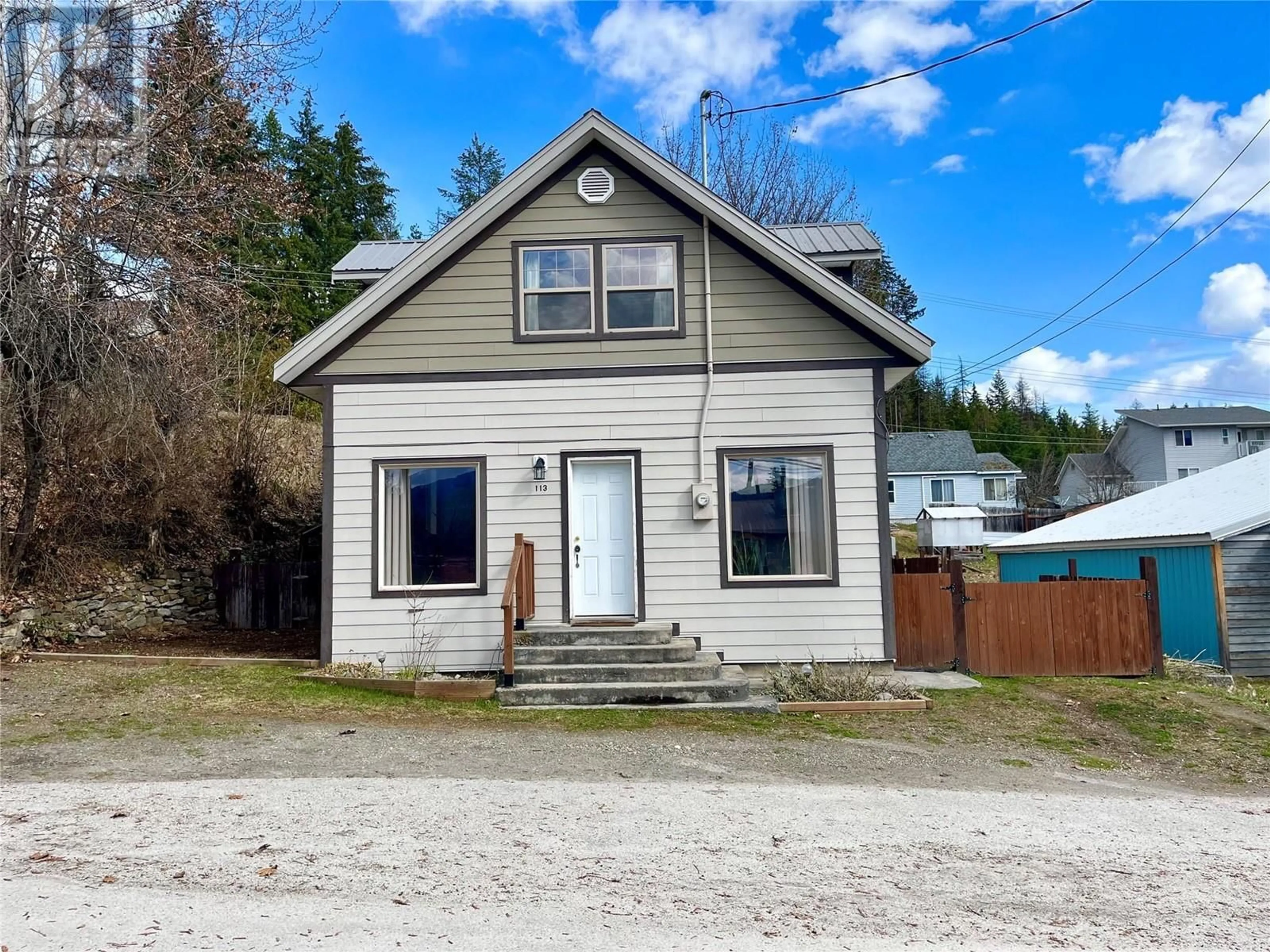 A pic from outside/outdoor area/front of a property/back of a property/a pic from drone, street for 113 NELSON AVENUE NORTH, Nakusp British Columbia V0G1R0