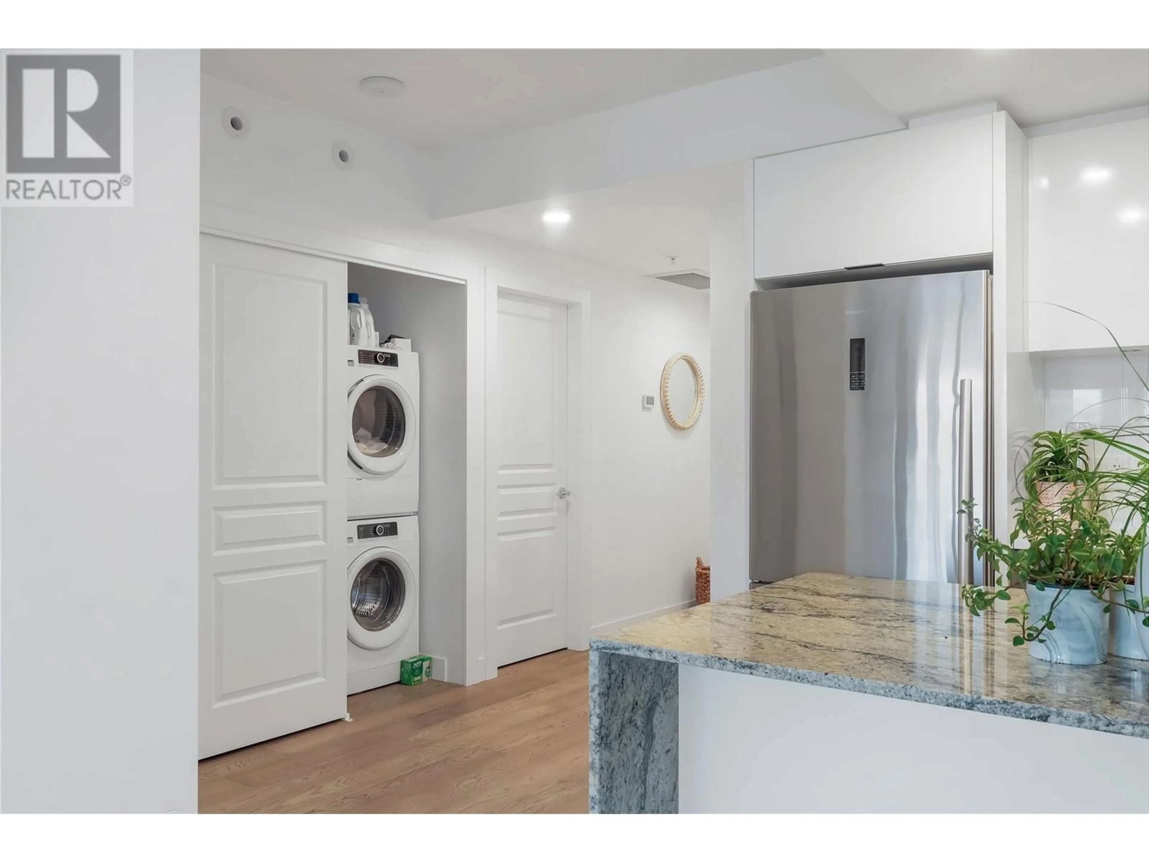 Unknown for 1106 - 1151 SUNSET DRIVE, Kelowna British Columbia V1Y0G2