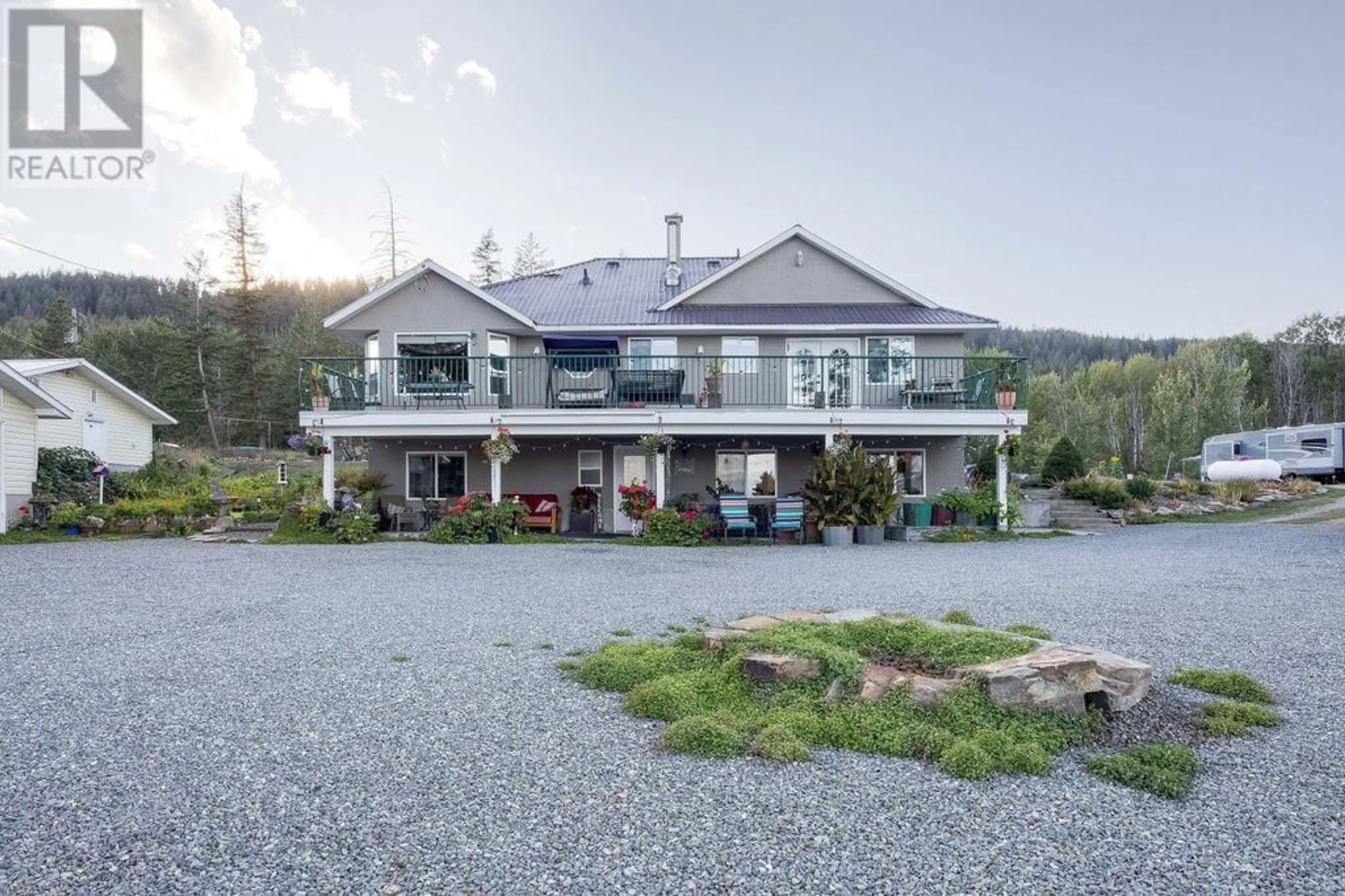 A pic from outside/outdoor area/front of a property/back of a property/a pic from drone, unknown for 353 GUNTER-ELLISON ROAD, Enderby British Columbia V0E1V3