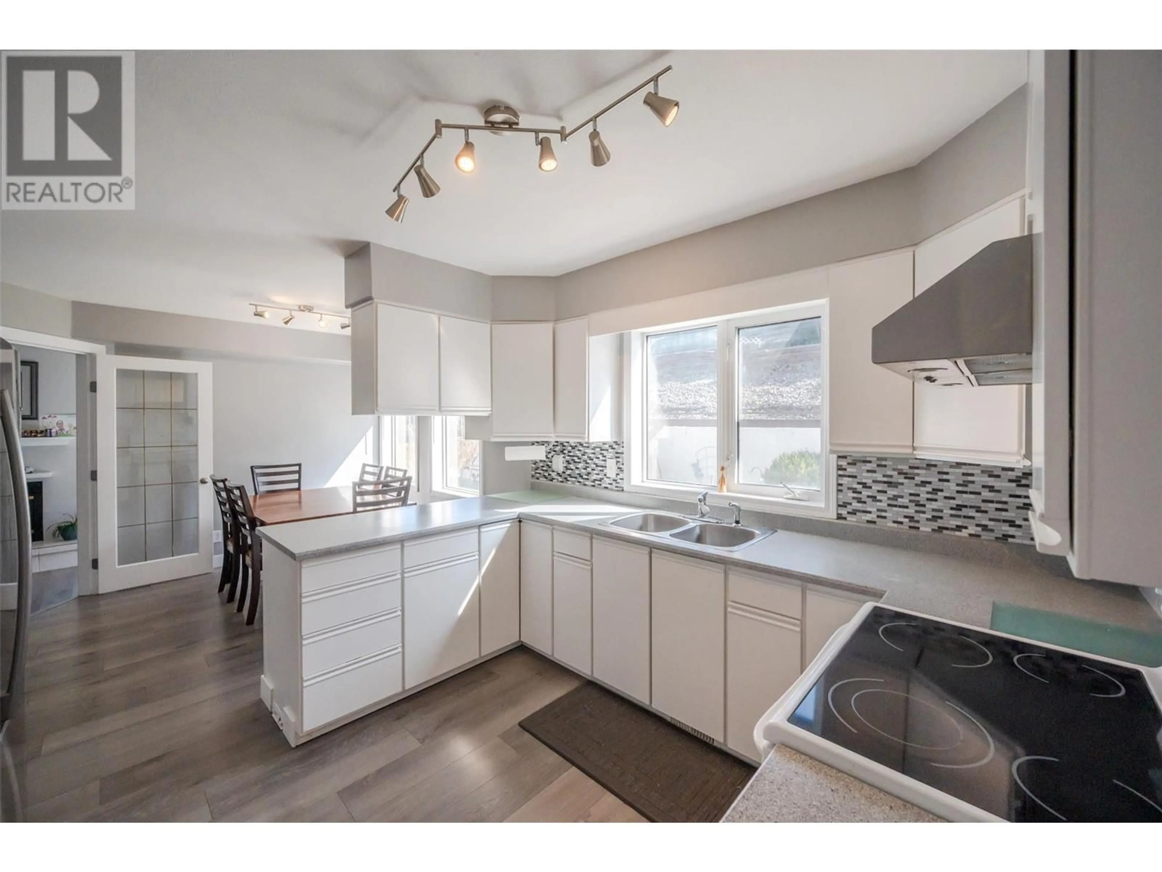 Open concept kitchen, unknown for 6753 MEADOWS DRIVE, Oliver British Columbia V0H1T4