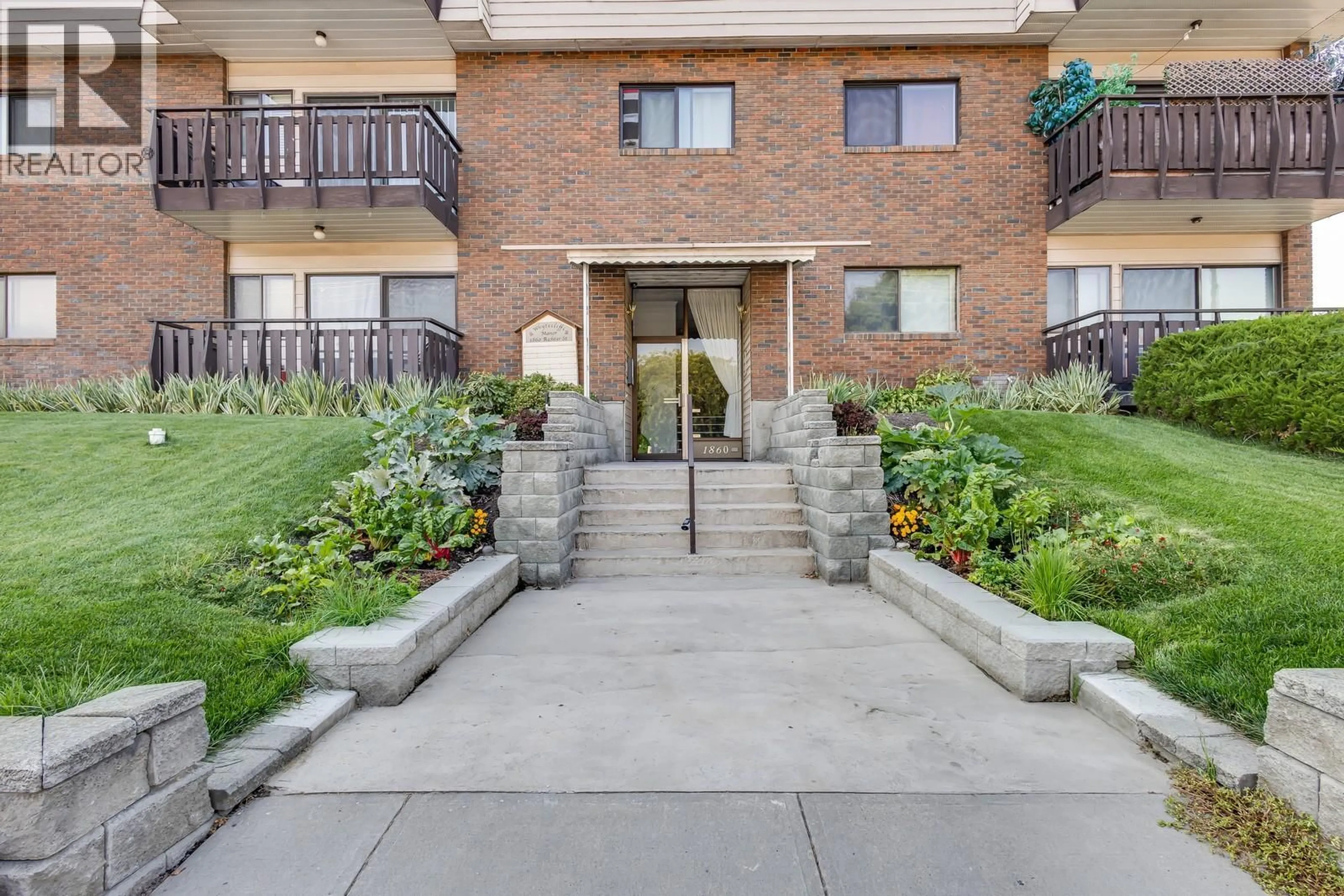 Patio, unknown for 204 - 1860 RICHTER STREET, Kelowna British Columbia V1Y2M9