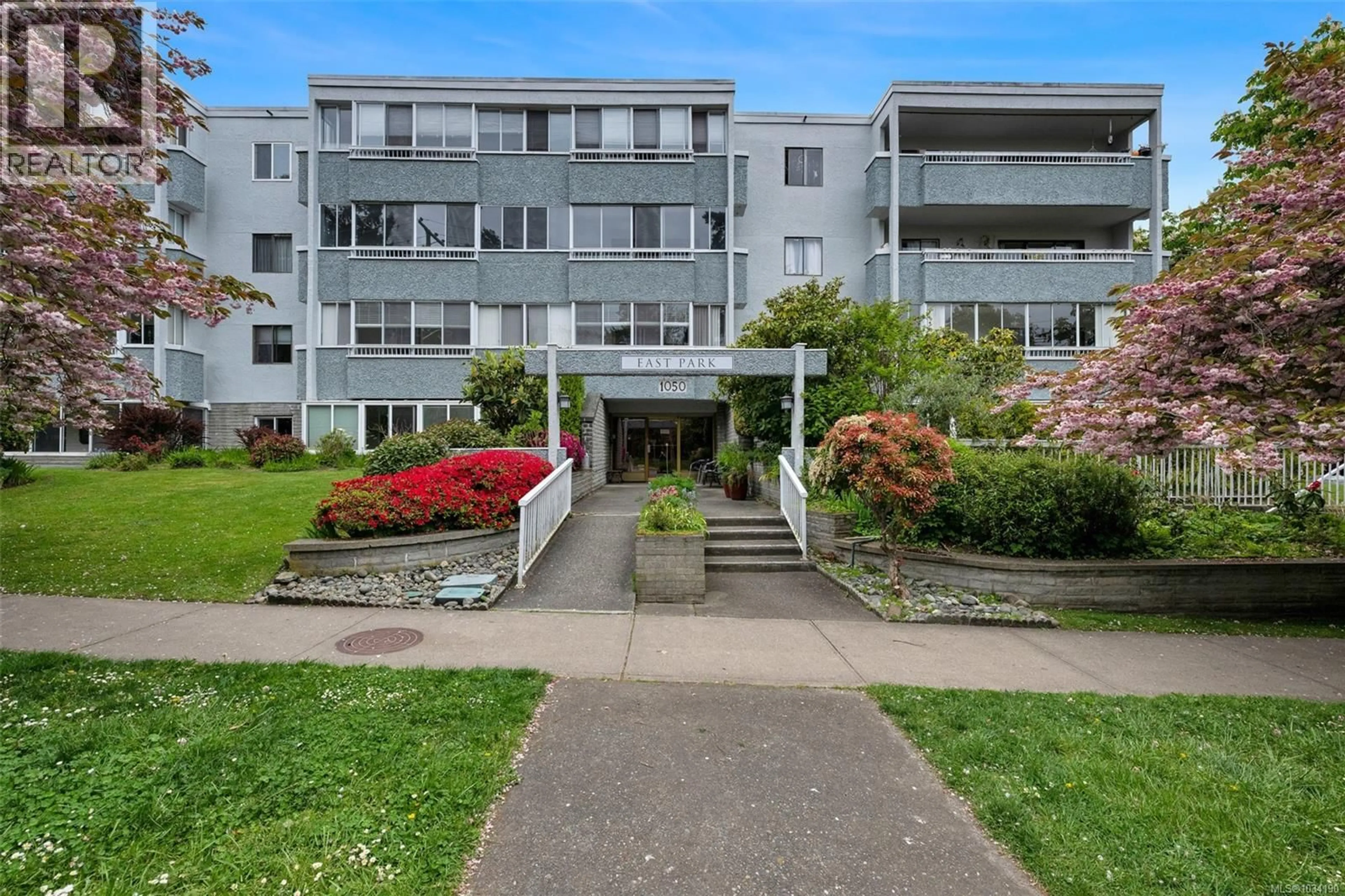 Patio, unknown for 201 - 1050 PARK BOULEVARD, Victoria British Columbia V8V2T4