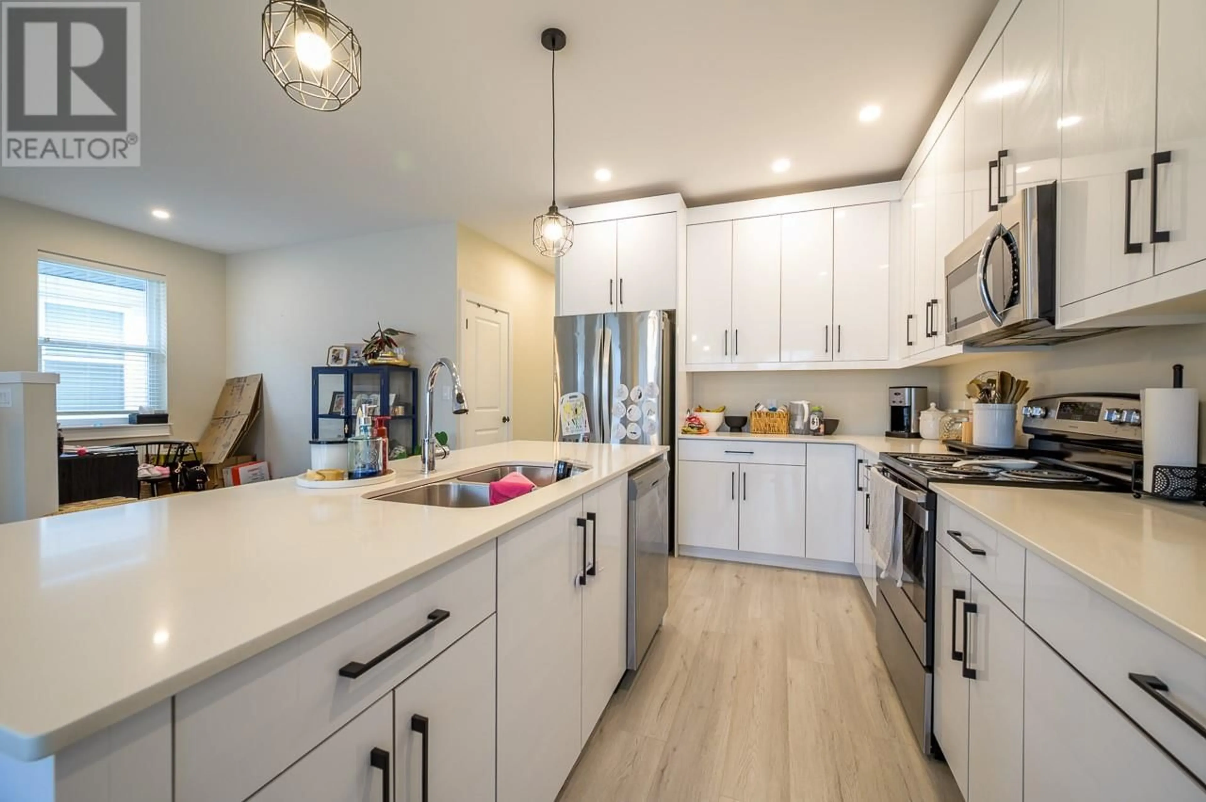 Open concept kitchen, unknown for 105 - 2648 TRANQUILLE ROAD, Kamloops British Columbia V2B0J4