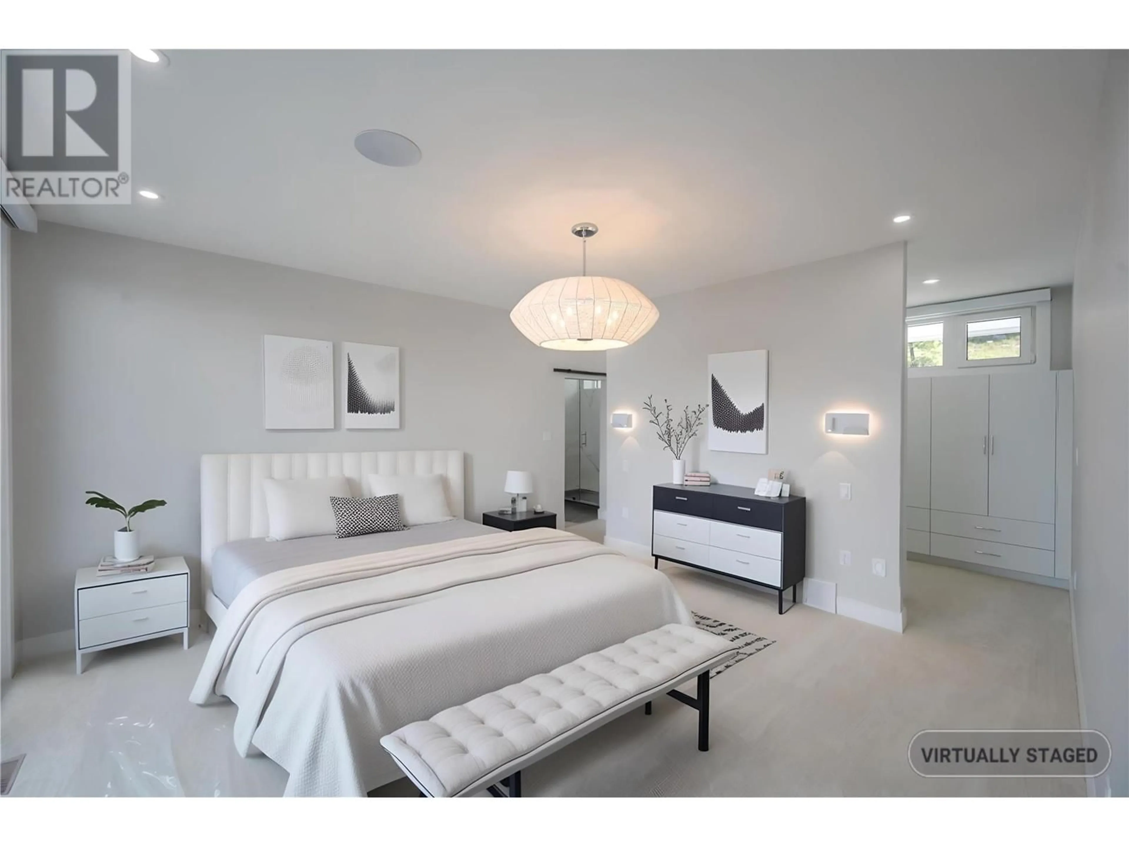 Bedroom with bed, unknown for 1118 SYER ROAD, Penticton British Columbia V2A9G4