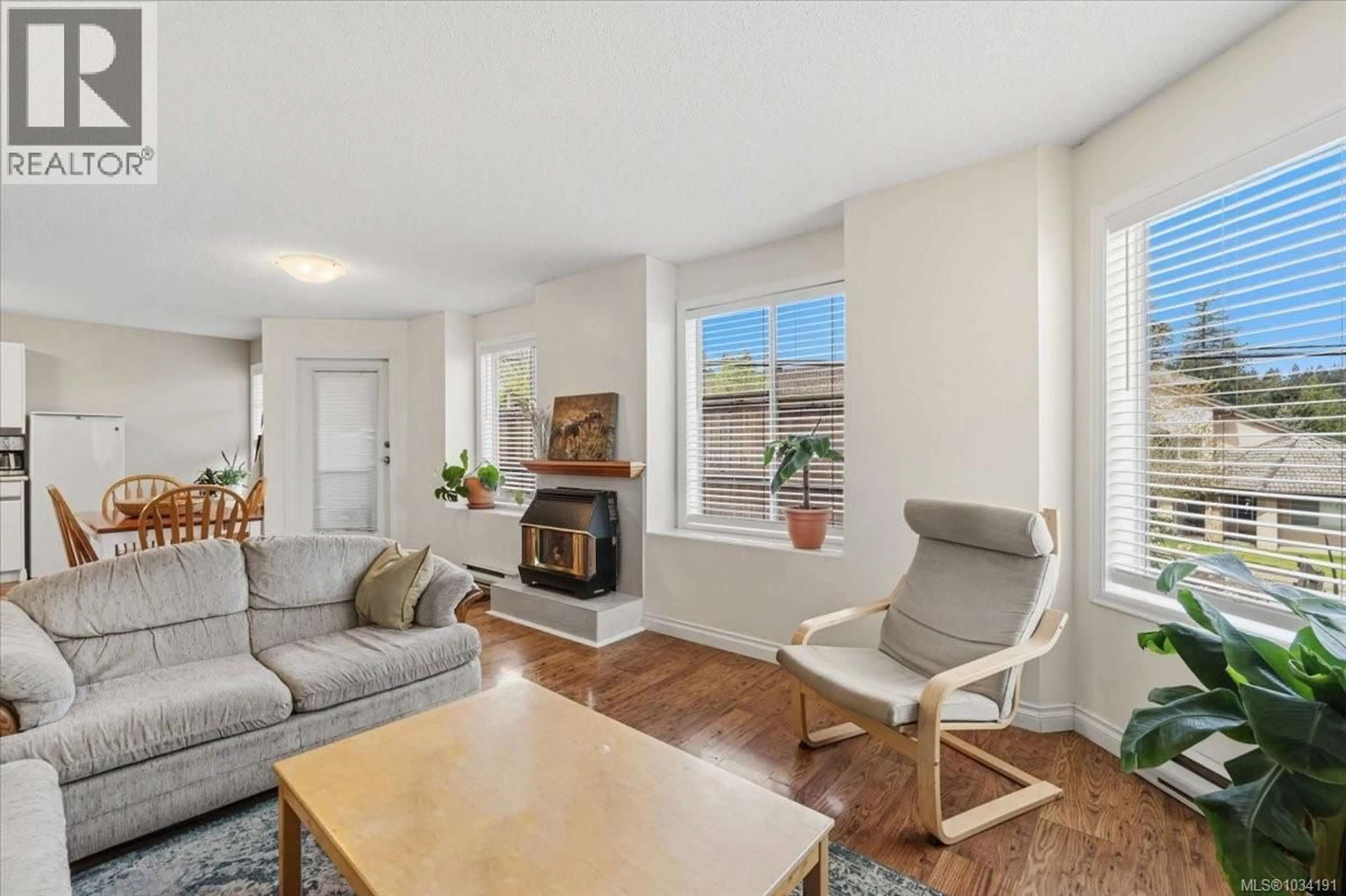 Living room with furniture, unknown for 2 - 3048 ROSS ROAD, Nanaimo British Columbia V9T3Z1