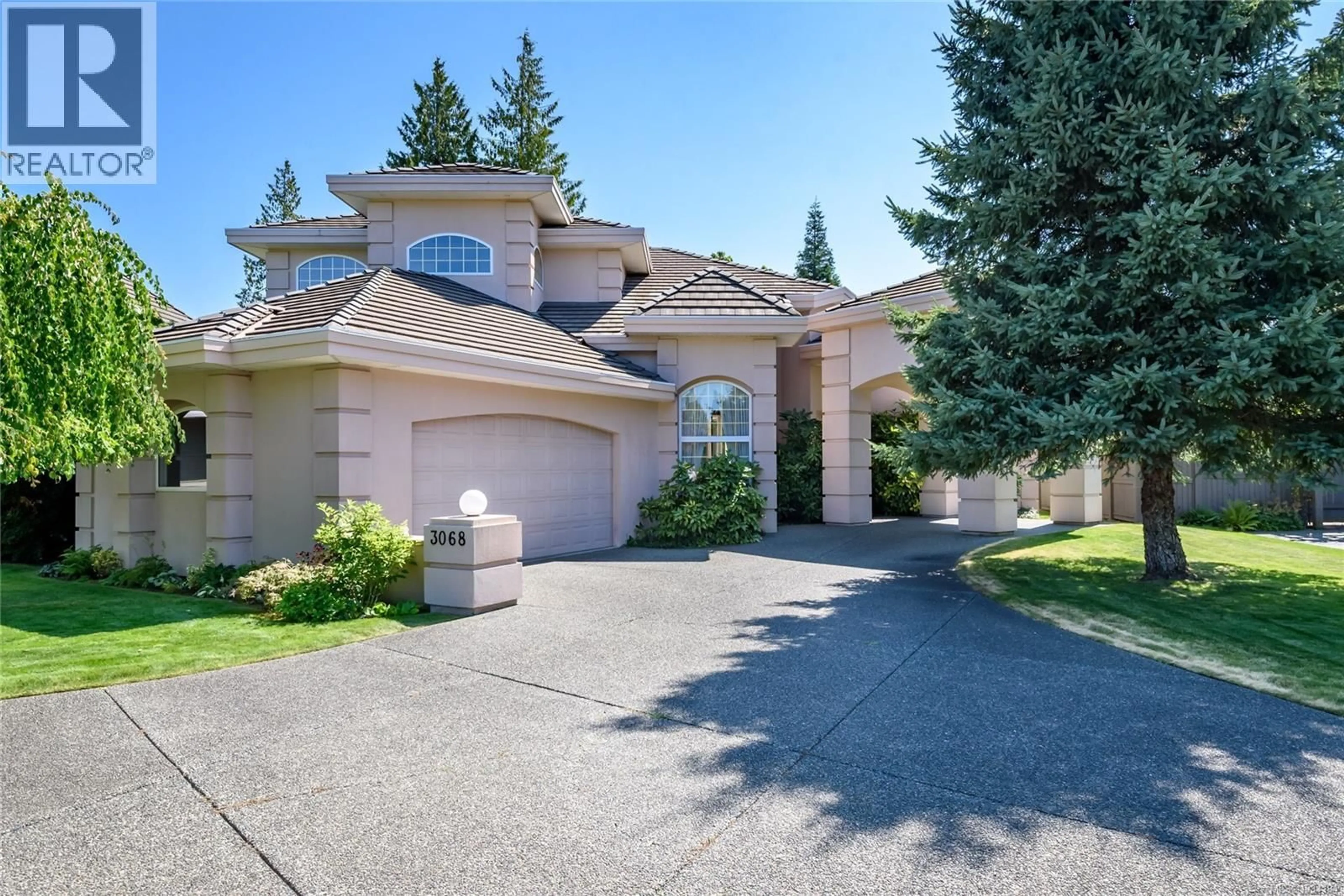 Home with vinyl exterior material, street for 3068 KENSINGTON CRESCENT, Courtenay British Columbia V9N8Z8
