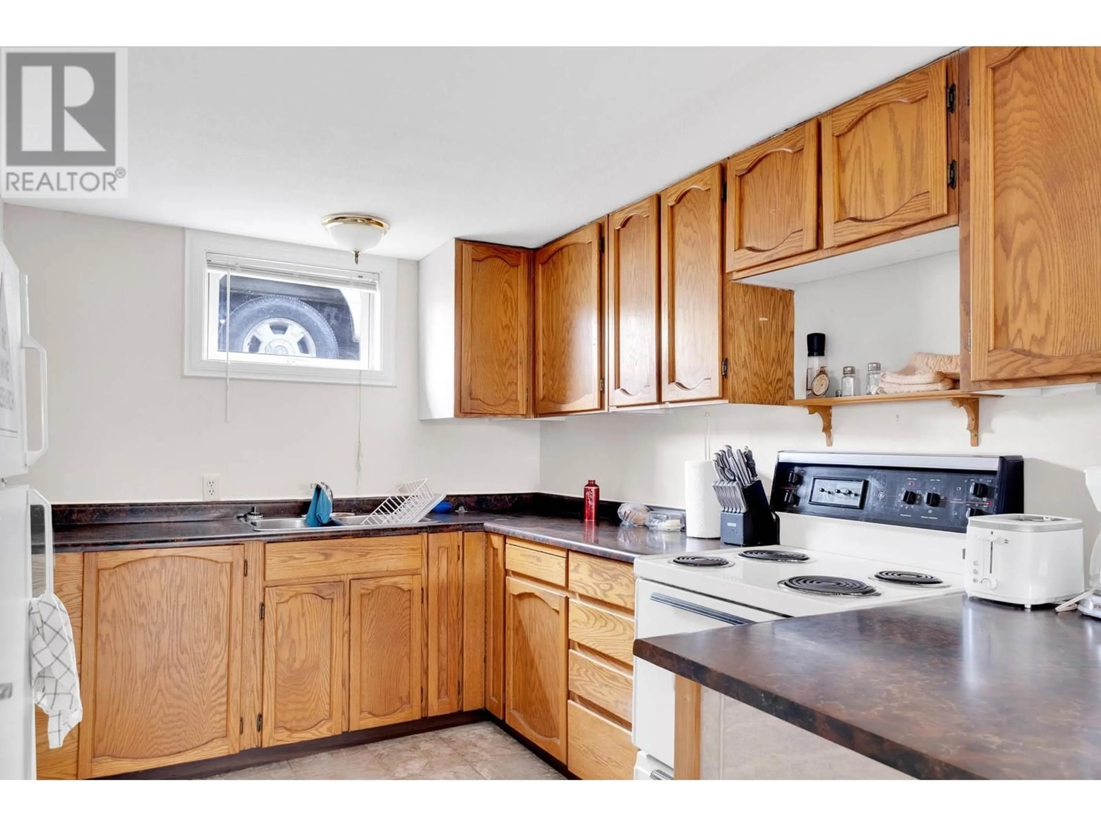 Standard kitchen, unknown for 5028 ELLIOTT AVENUE, Peachland British Columbia V0H1X8