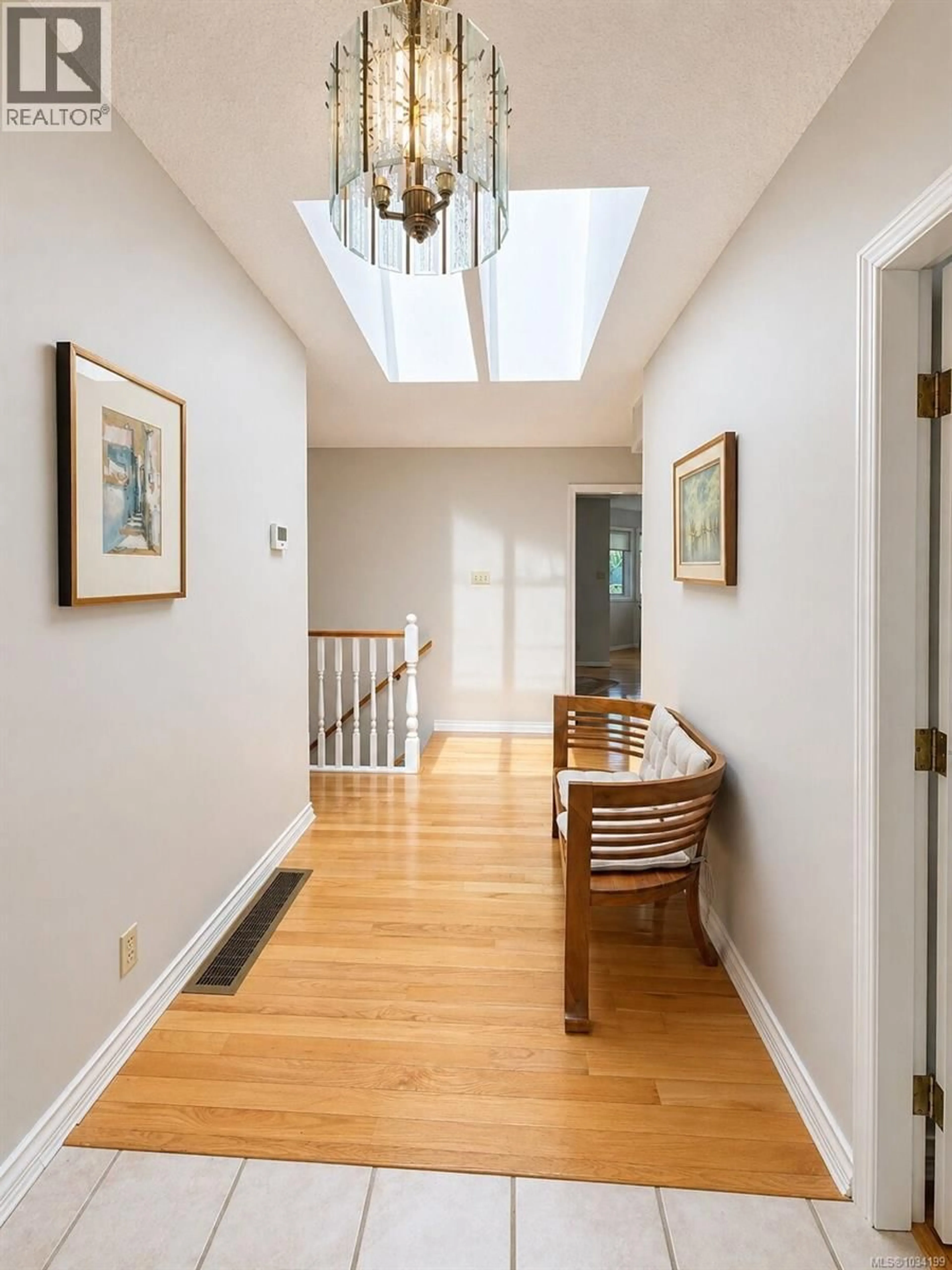 Indoor foyer for 6058 CHRISTOPHER ROAD, Nanaimo British Columbia V9V1C4