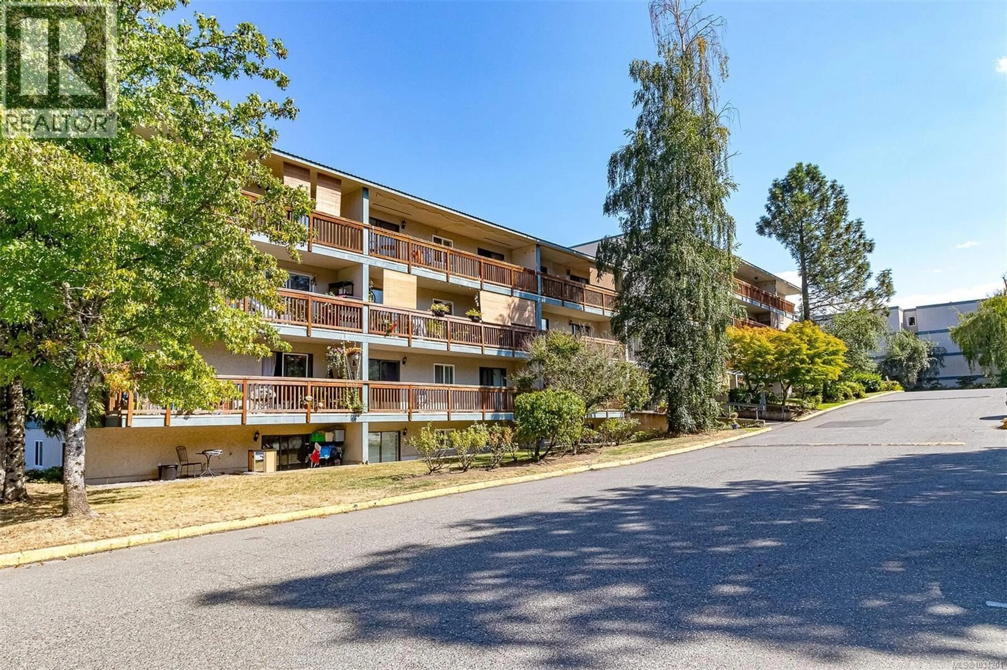 Patio, unknown for 304 - 4728 UPLANDS DRIVE, Nanaimo British Columbia V9T4S9