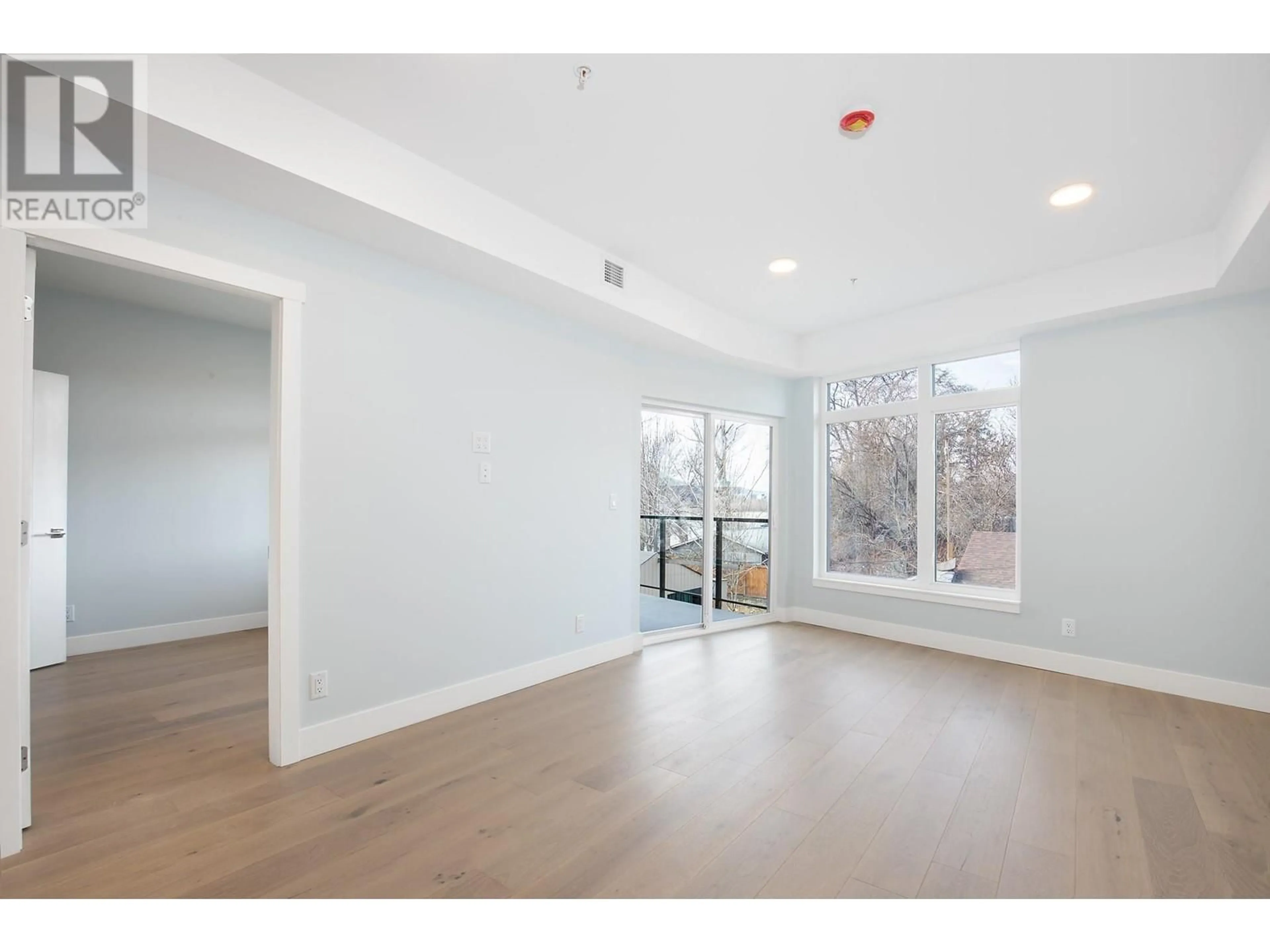 Unknown for 207 - 215 ROYAL AVENUE, Kamloops British Columbia V2B8J7