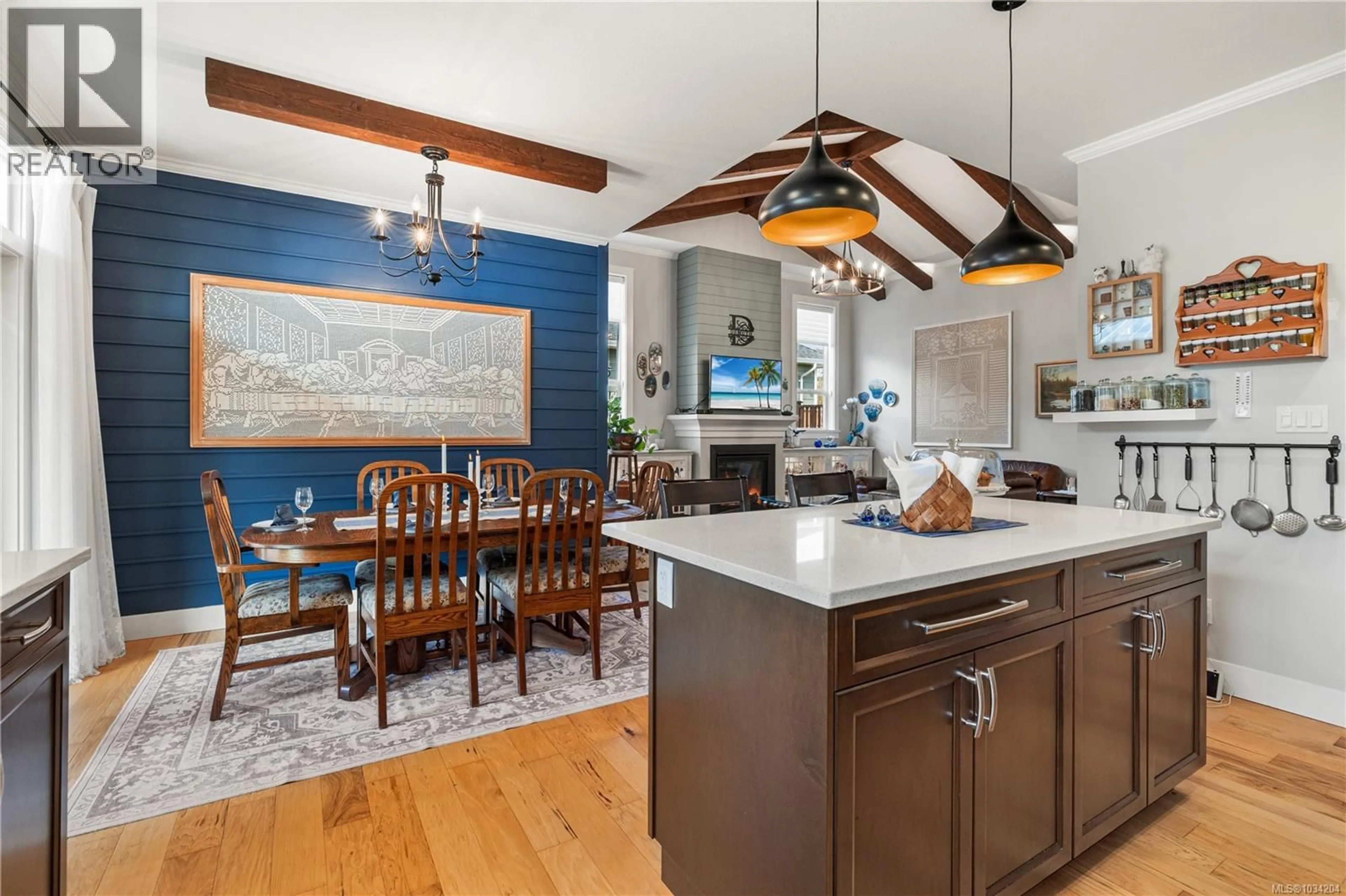 Open concept kitchen, unknown for 233 VERMONT DRIVE, Campbell River British Columbia V9W0C3