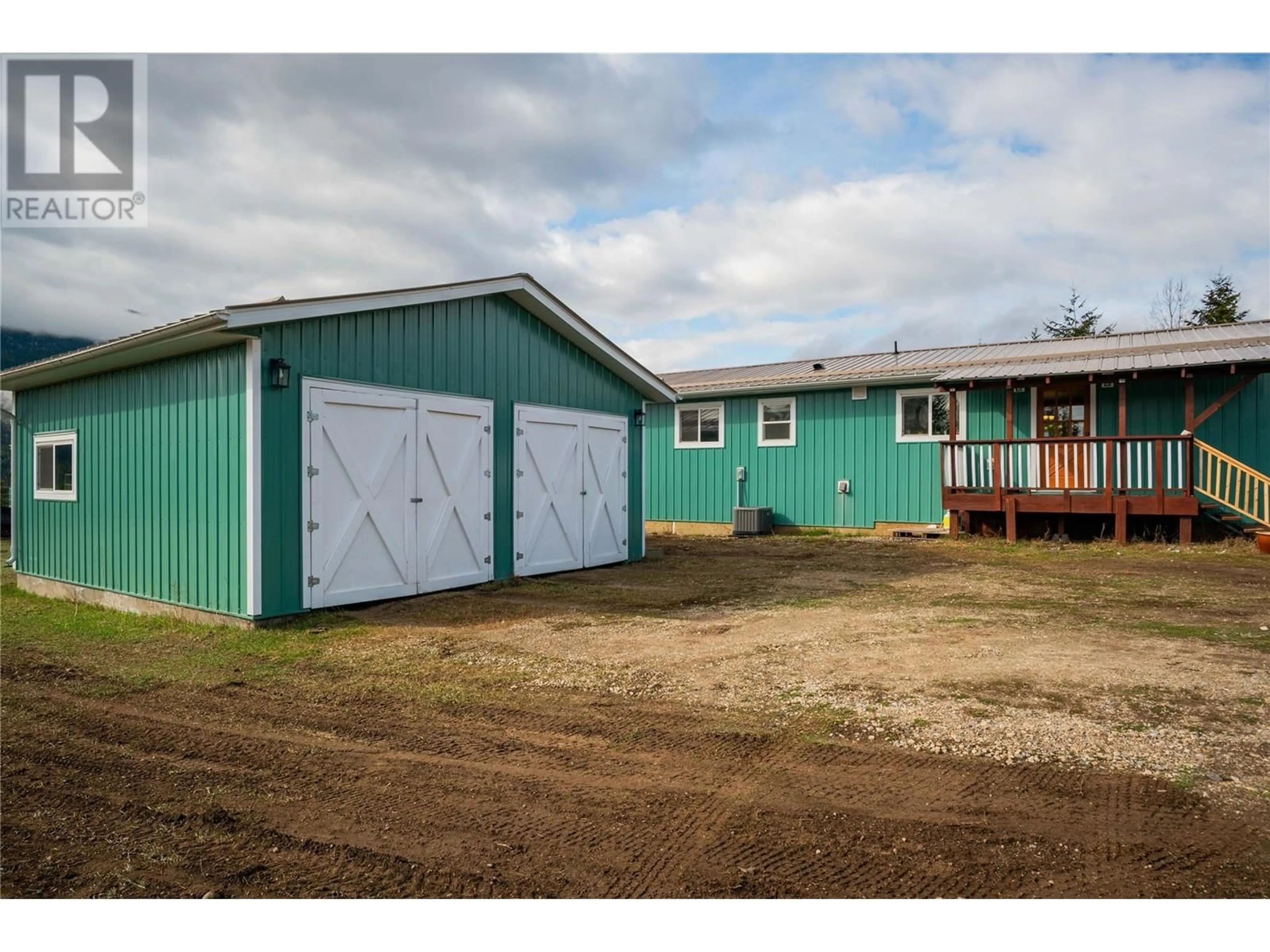 Unknown for 3684 KRESTOVA ROAD, Krestova British Columbia V0G1H2