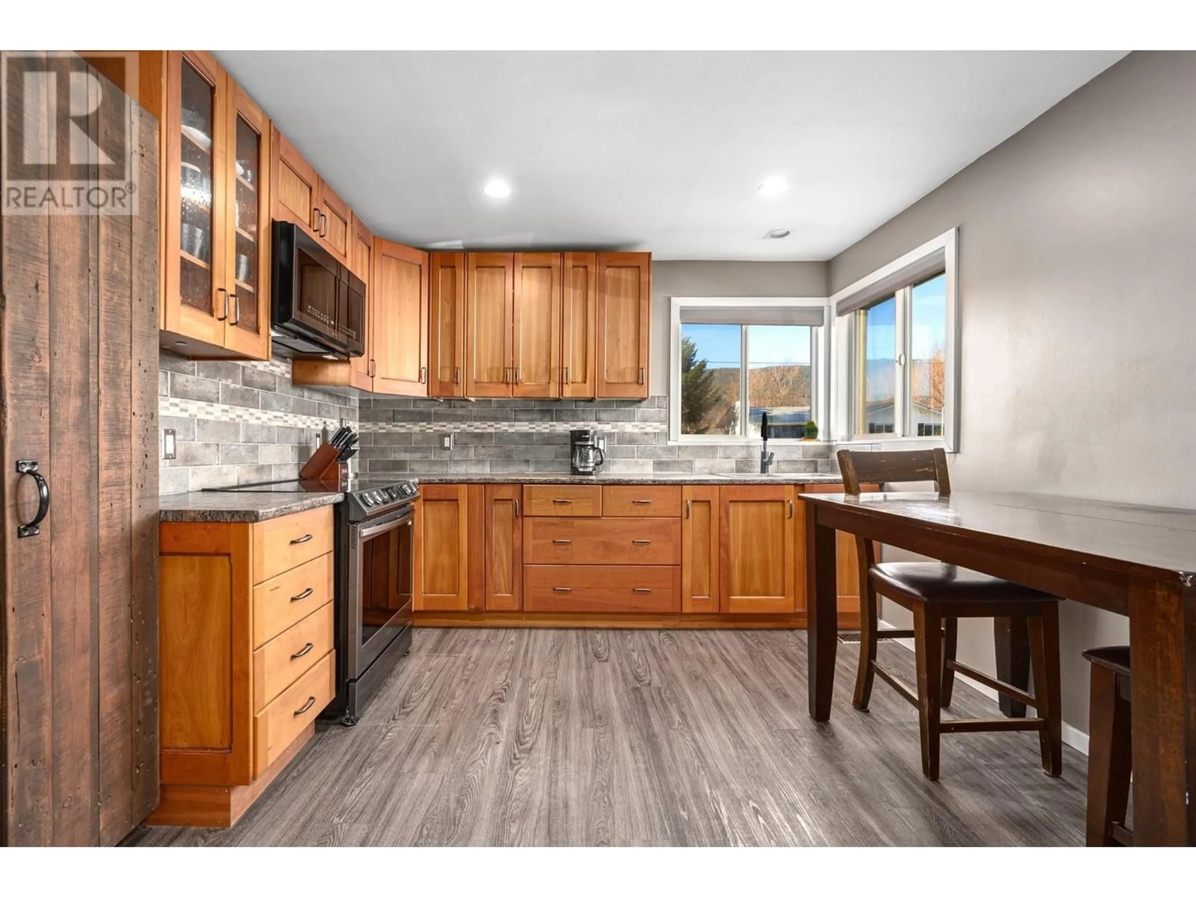 Open concept kitchen, unknown for 1587 COLDWATER AVENUE, Merritt British Columbia V1K1B8