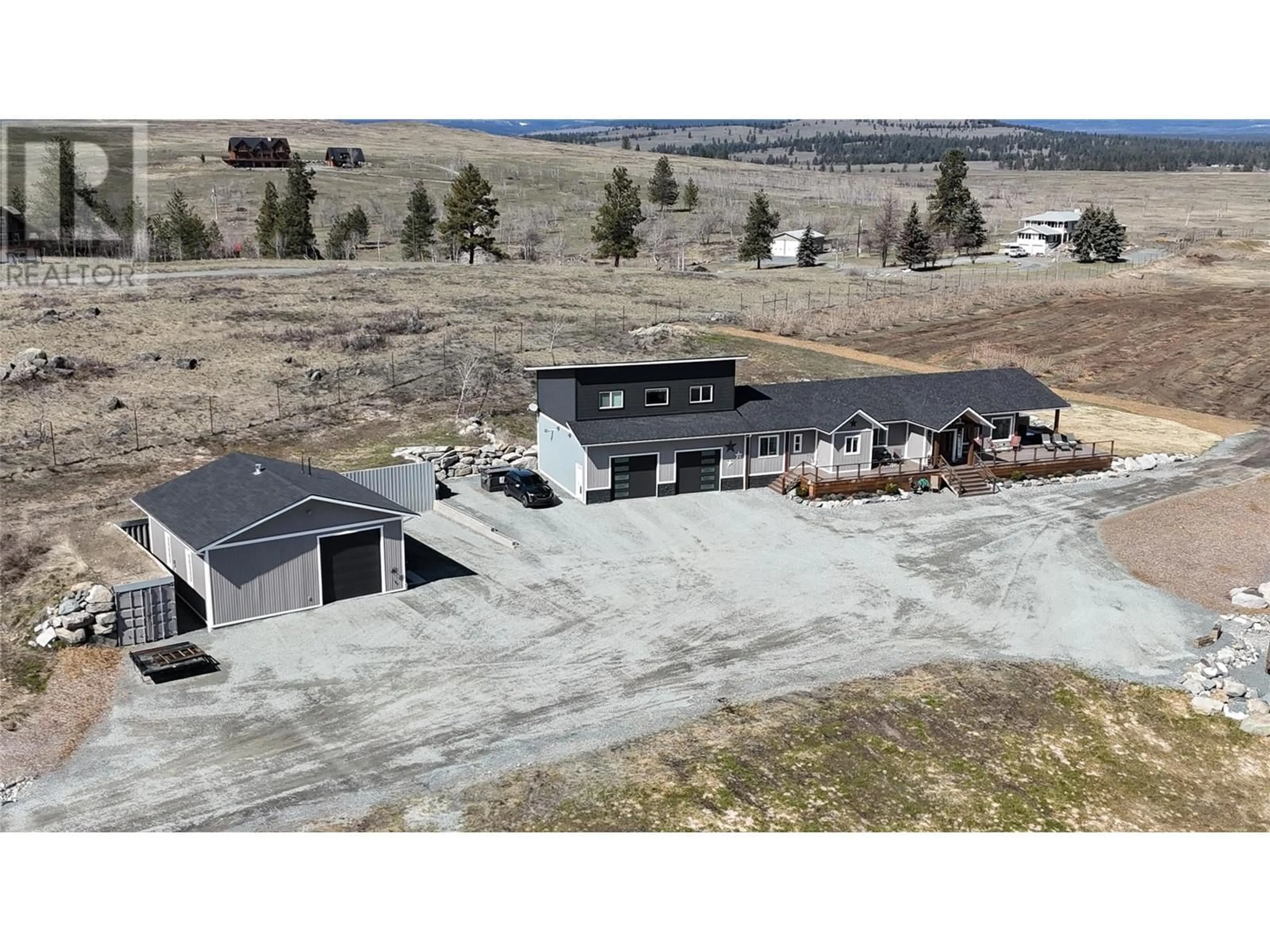 A pic from outside/outdoor area/front of a property/back of a property/a pic from drone, building for 3121 MISSION WYCLIFFE ROAD, Cranbrook British Columbia V1C7C8