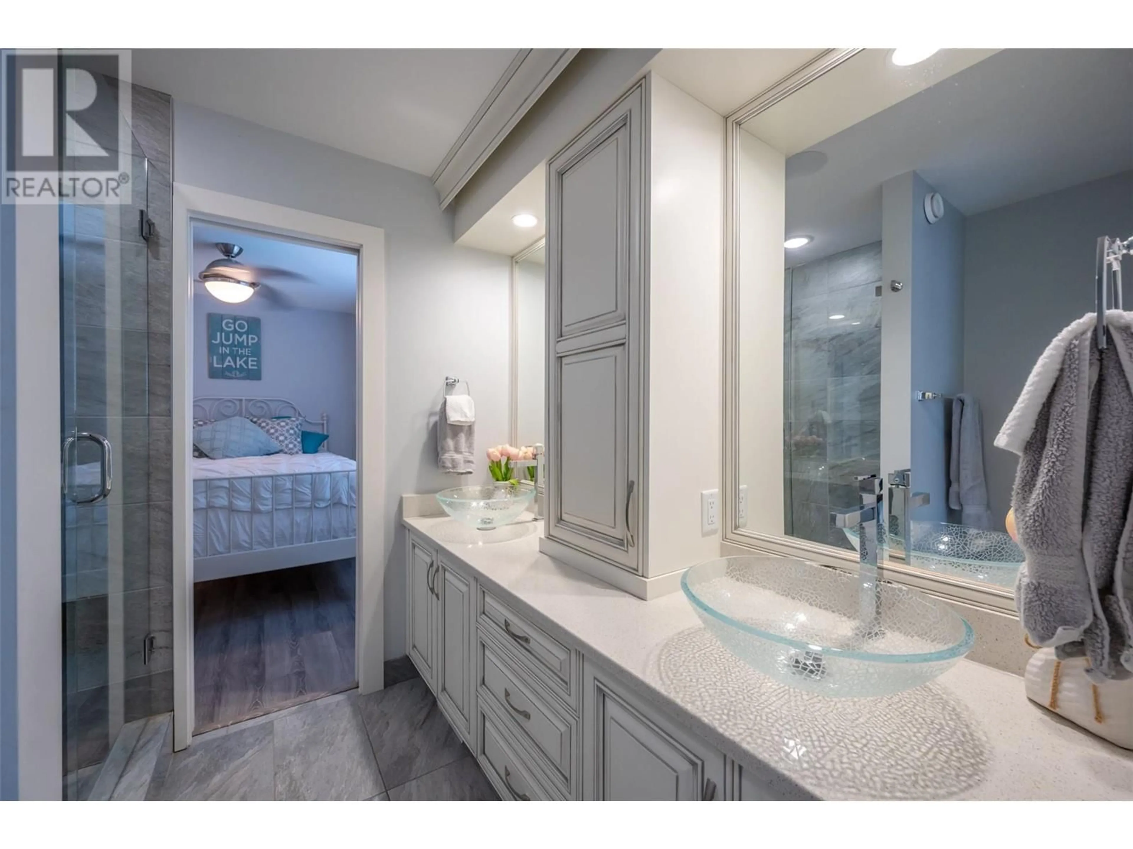 Contemporary bathroom, ceramic/tile floor for 1362 GREEN BAY ROAD, West Kelowna British Columbia V4T2B6