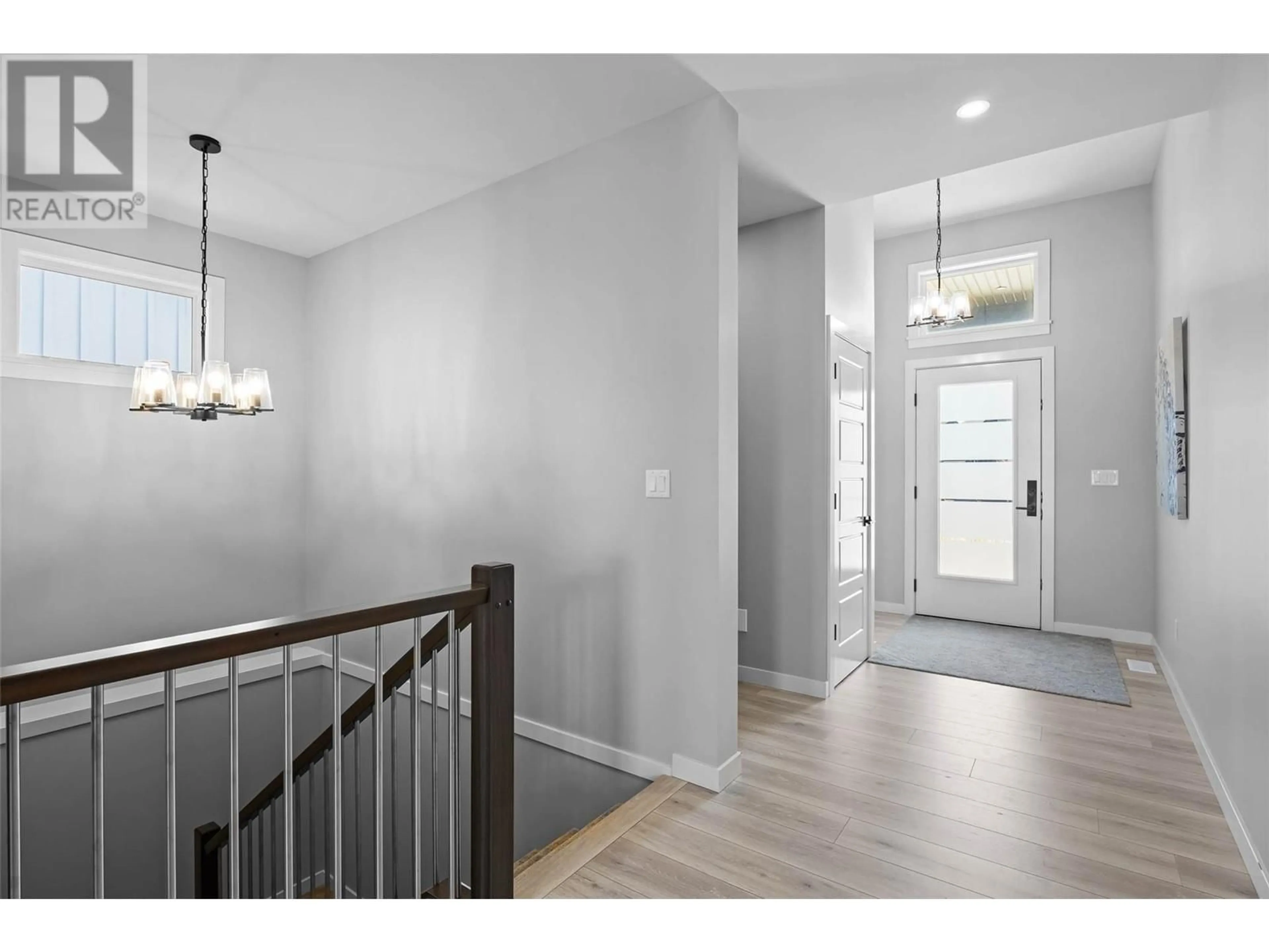 Indoor entryway for 13 - 260 RUE CHEVAL NOIR OTHER, Kamloops British Columbia V1S0B3