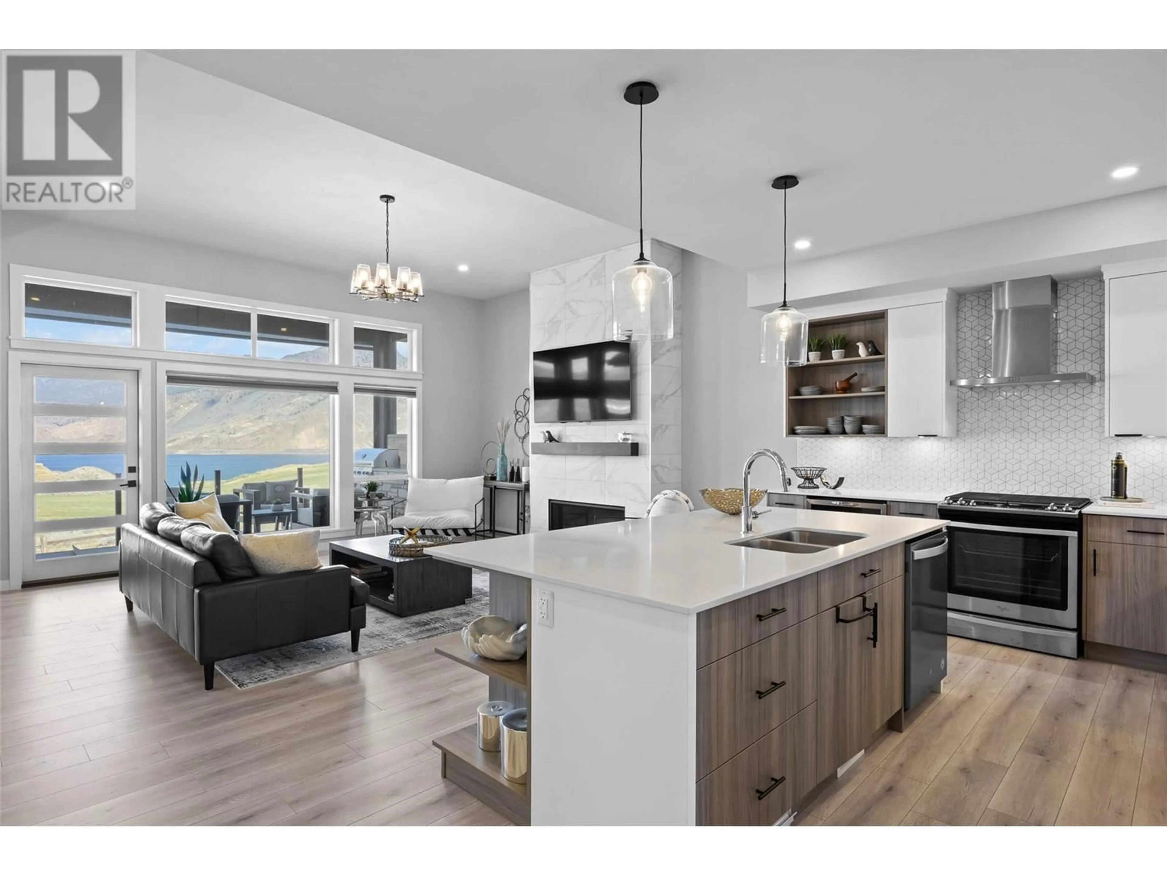 Open concept kitchen, unknown for 13 - 260 RUE CHEVAL NOIR OTHER, Kamloops British Columbia V1S0B3