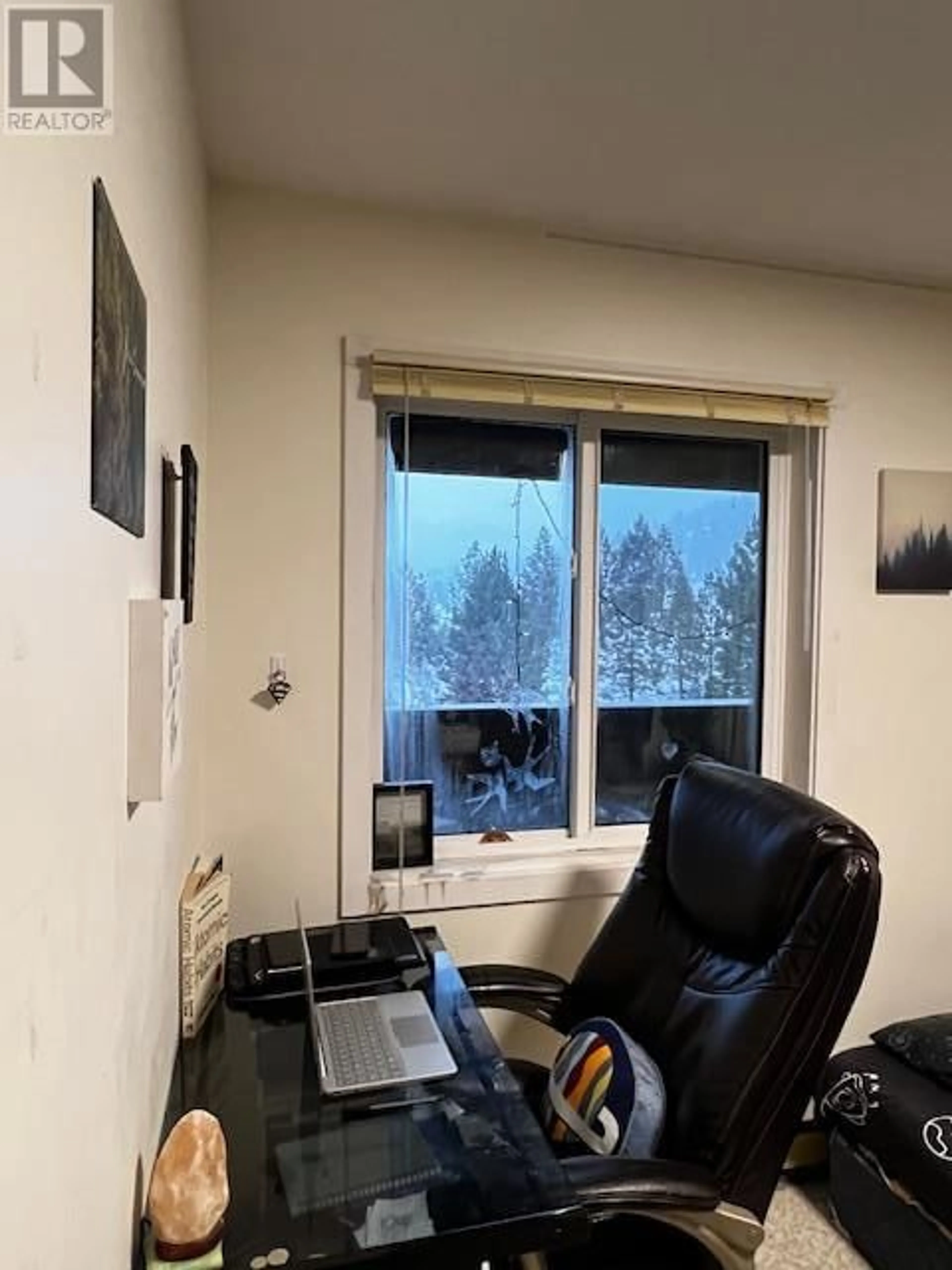 A pic of a room for 311 - 44 WHITESHIELD CRESCENT SOUTH, Kamloops British Columbia V2E2J1