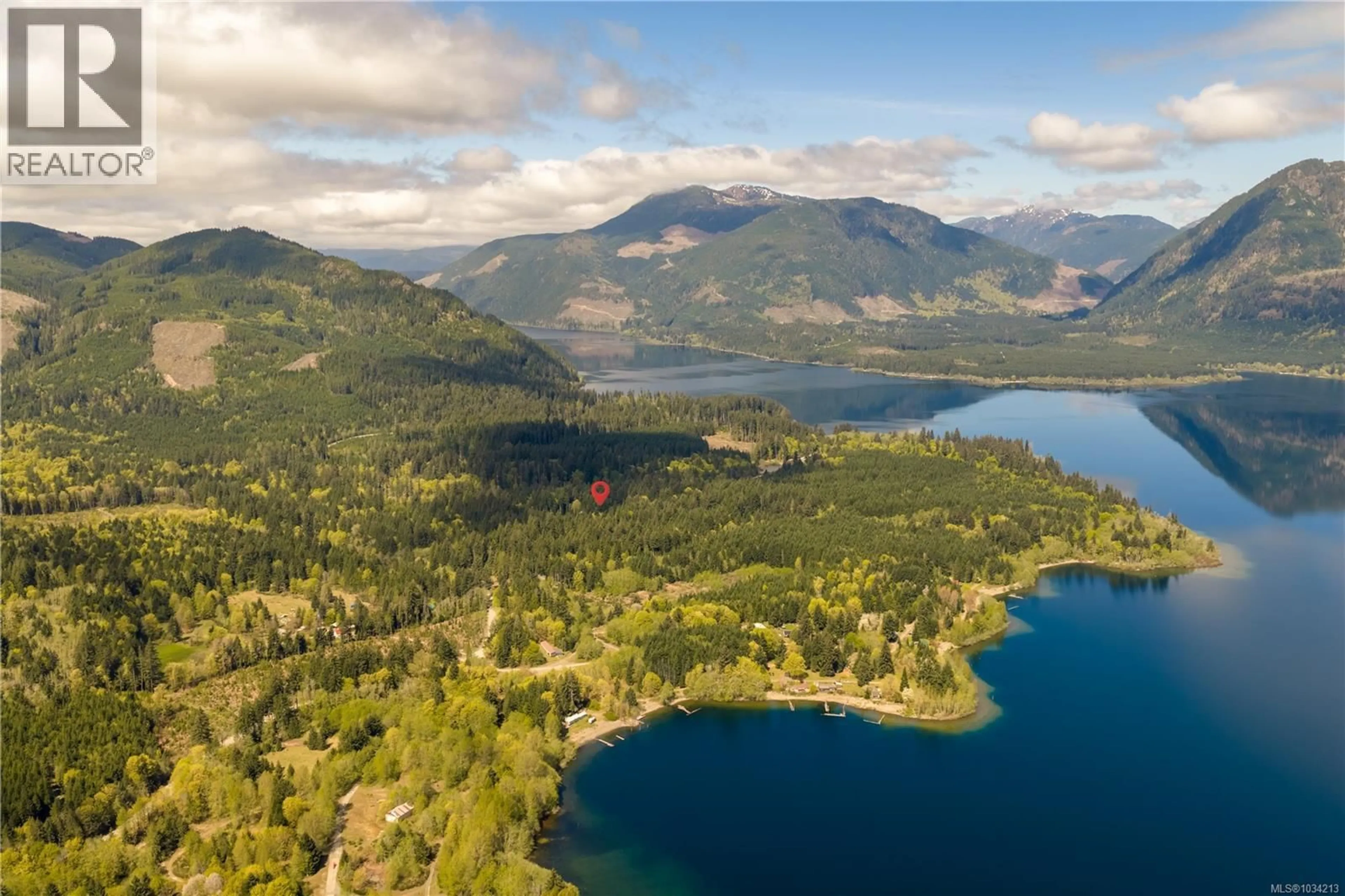 A pic from outside/outdoor area/front of a property/back of a property/a pic from drone, water/lake/river/ocean view for 9025 GILGAN STREET, Honeymoon Bay British Columbia V0R3E1