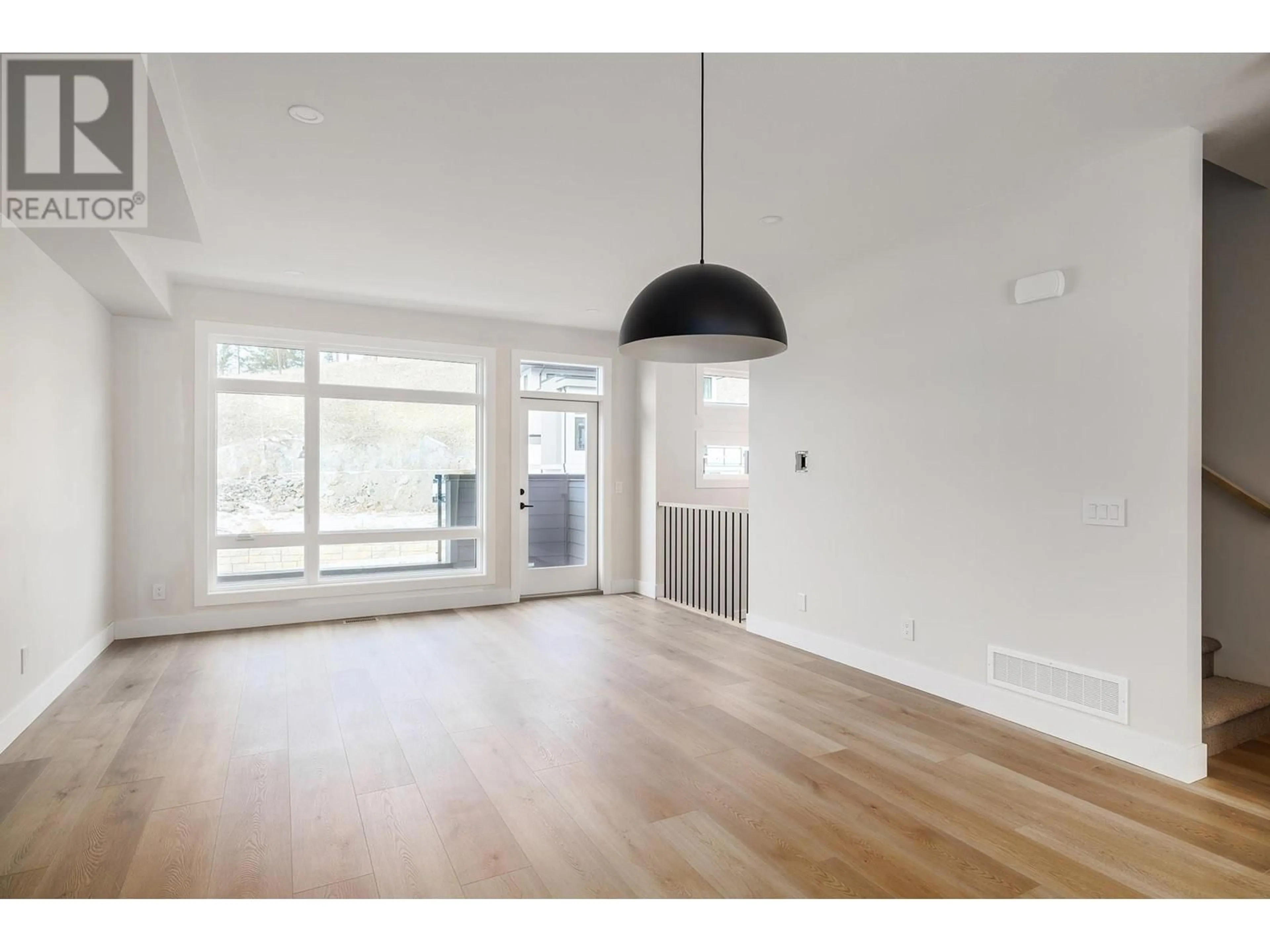 A pic of a room for 5 - 3425 HILLTOWN DRIVE, Kelowna British Columbia V1V2B5