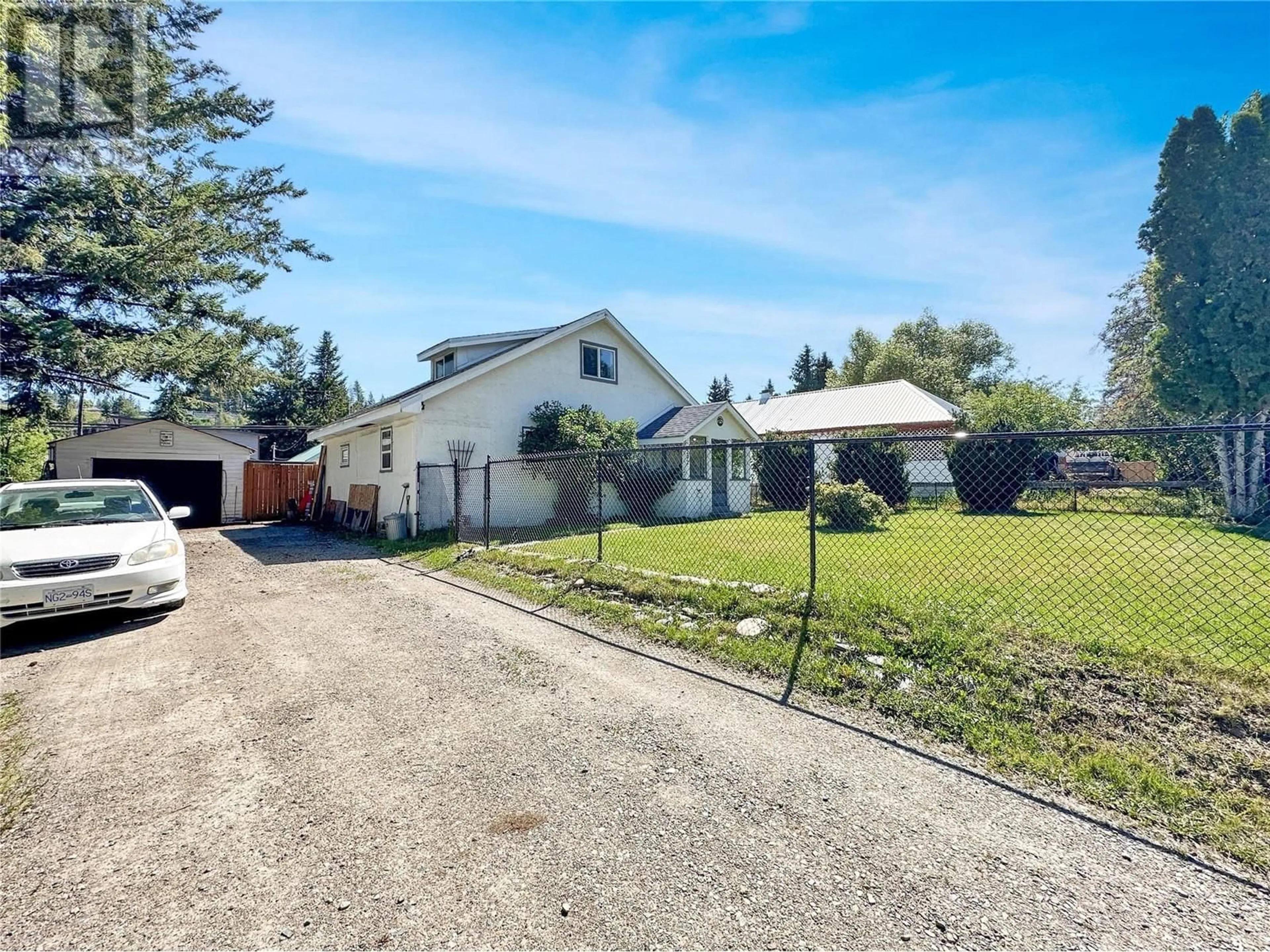 A pic from outside/outdoor area/front of a property/back of a property/a pic from drone, street for 292 ANGELA AVENUE, Princeton British Columbia V0X1W0