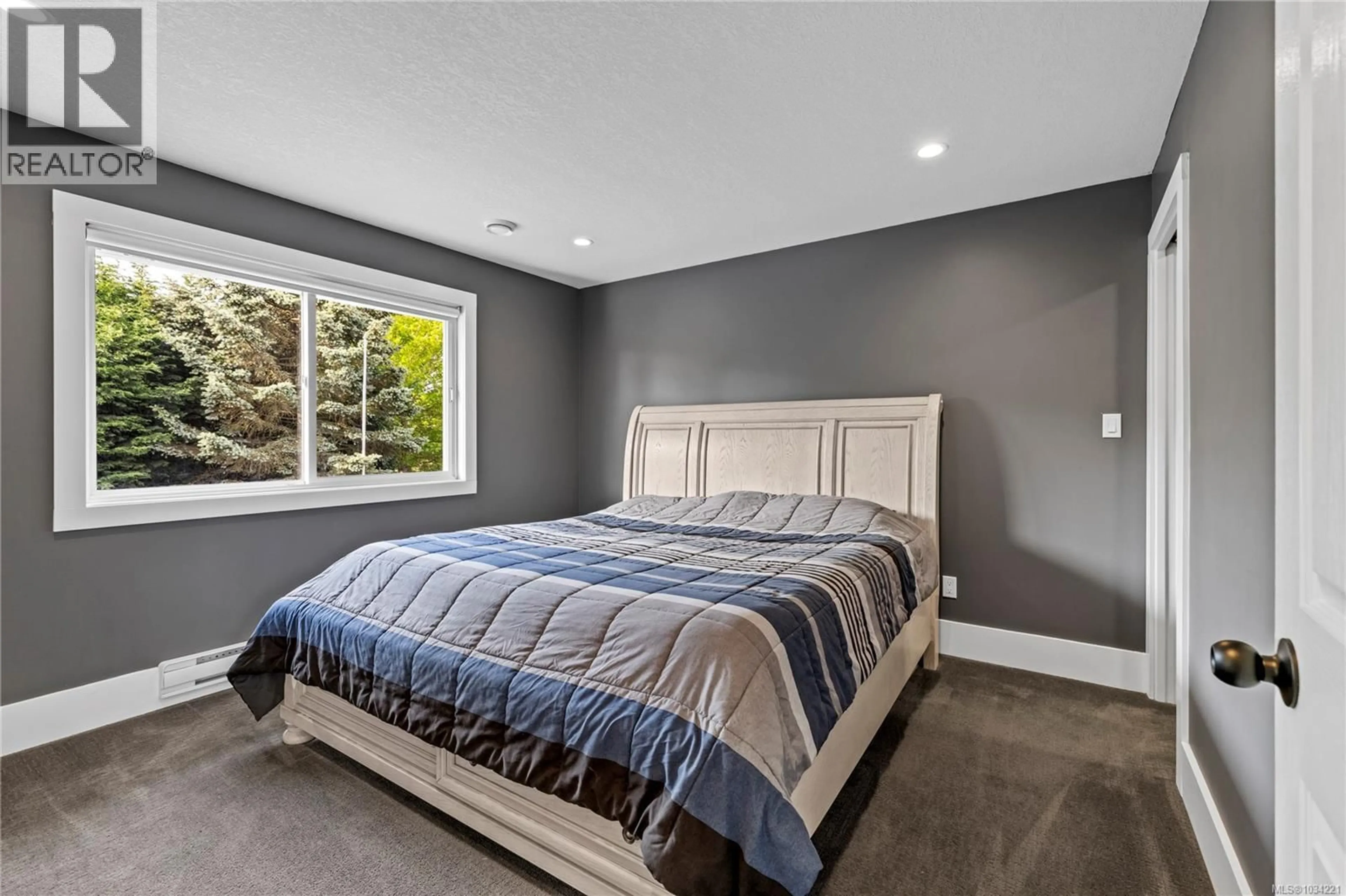 Bedroom with bed, unknown for 763 ERMINESKIN AVENUE, Parksville British Columbia V9P2L5