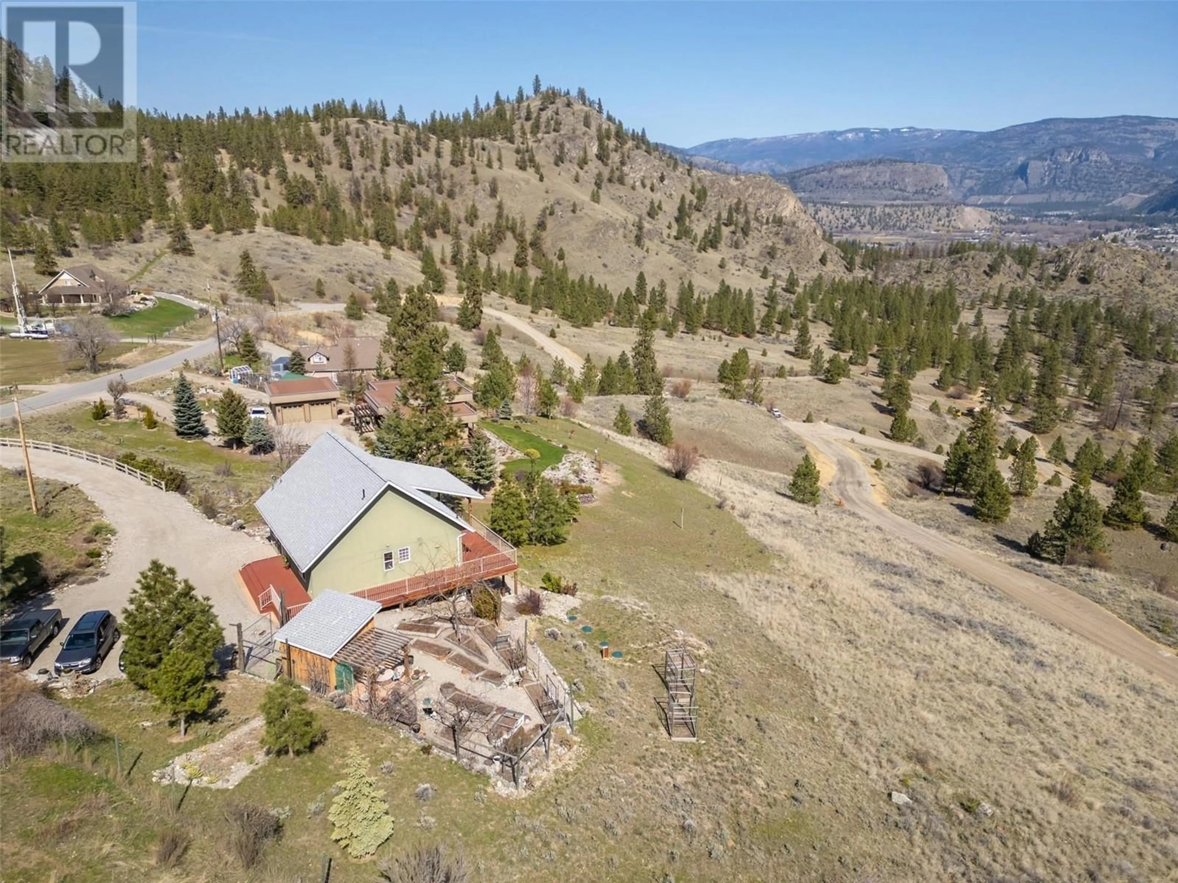 A pic from outside/outdoor area/front of a property/back of a property/a pic from drone, mountain view for 586 WILSON MOUNTAIN ROAD, Oliver British Columbia V0H1T5