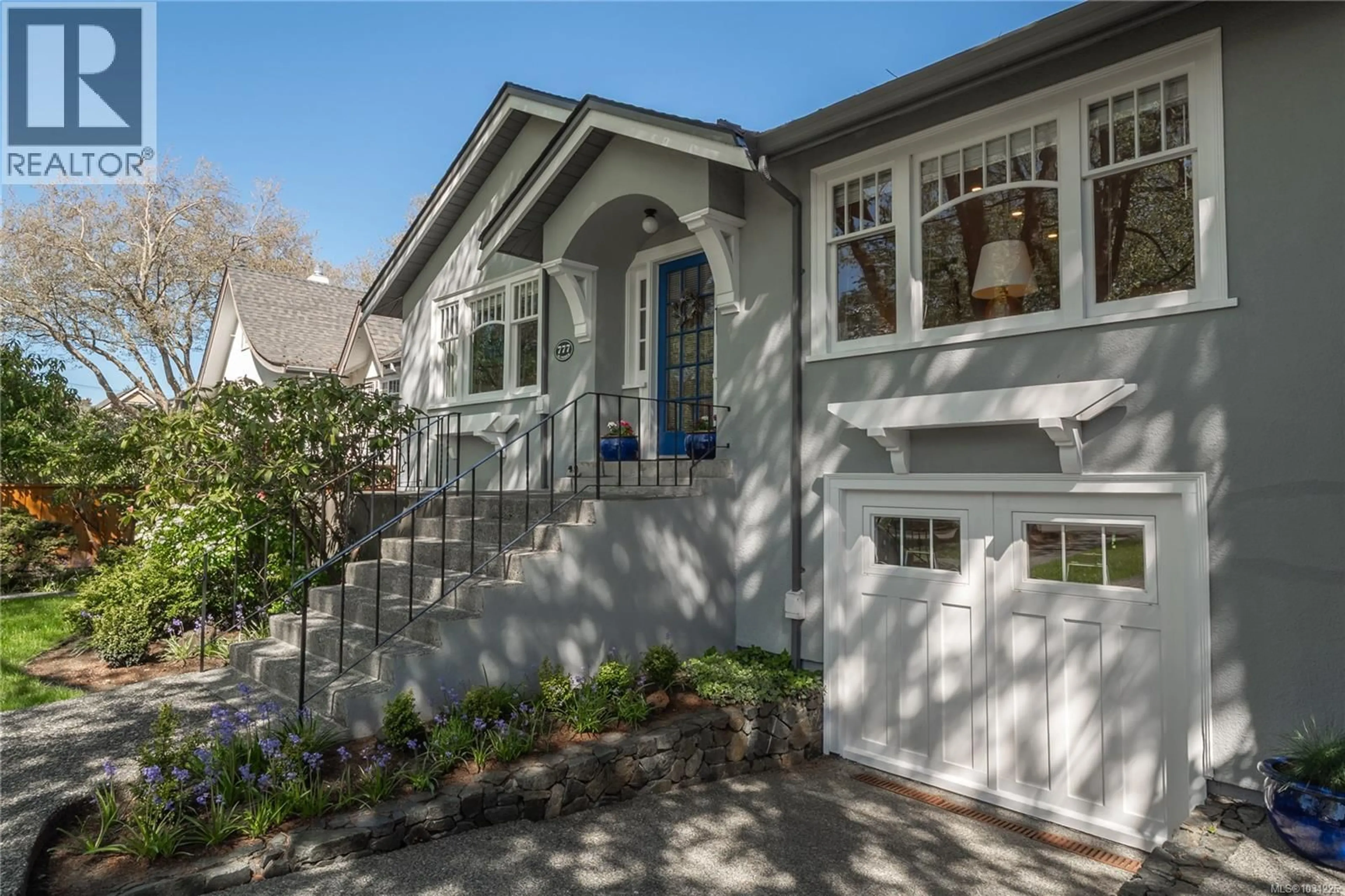 Home with vinyl exterior material, street for 777 ST. PATRICK STREET, Oak Bay British Columbia V8S4X6