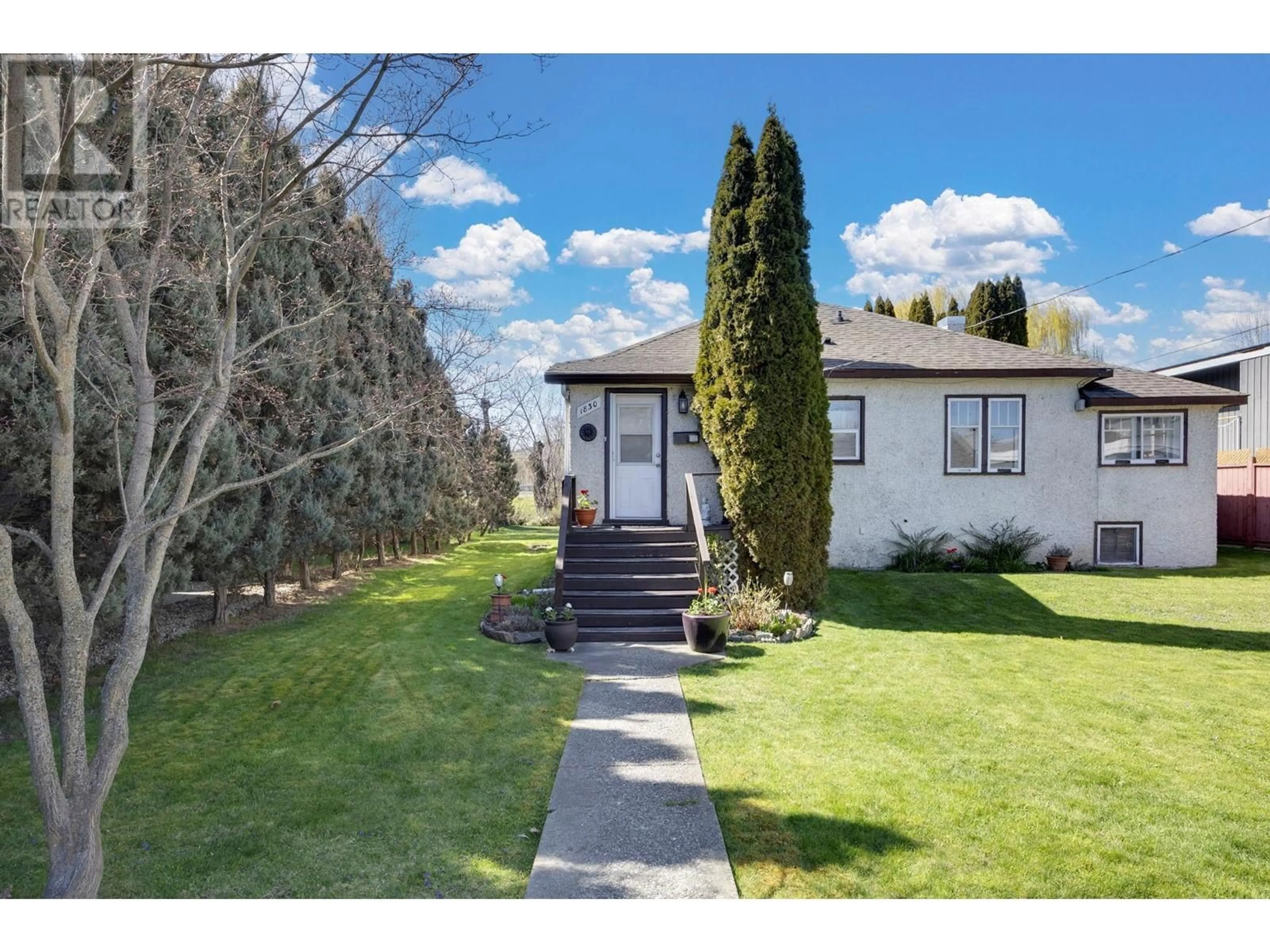 Unknown for 1830 RIVERSIDE AVENUE, Kelowna British Columbia V1Y1A7
