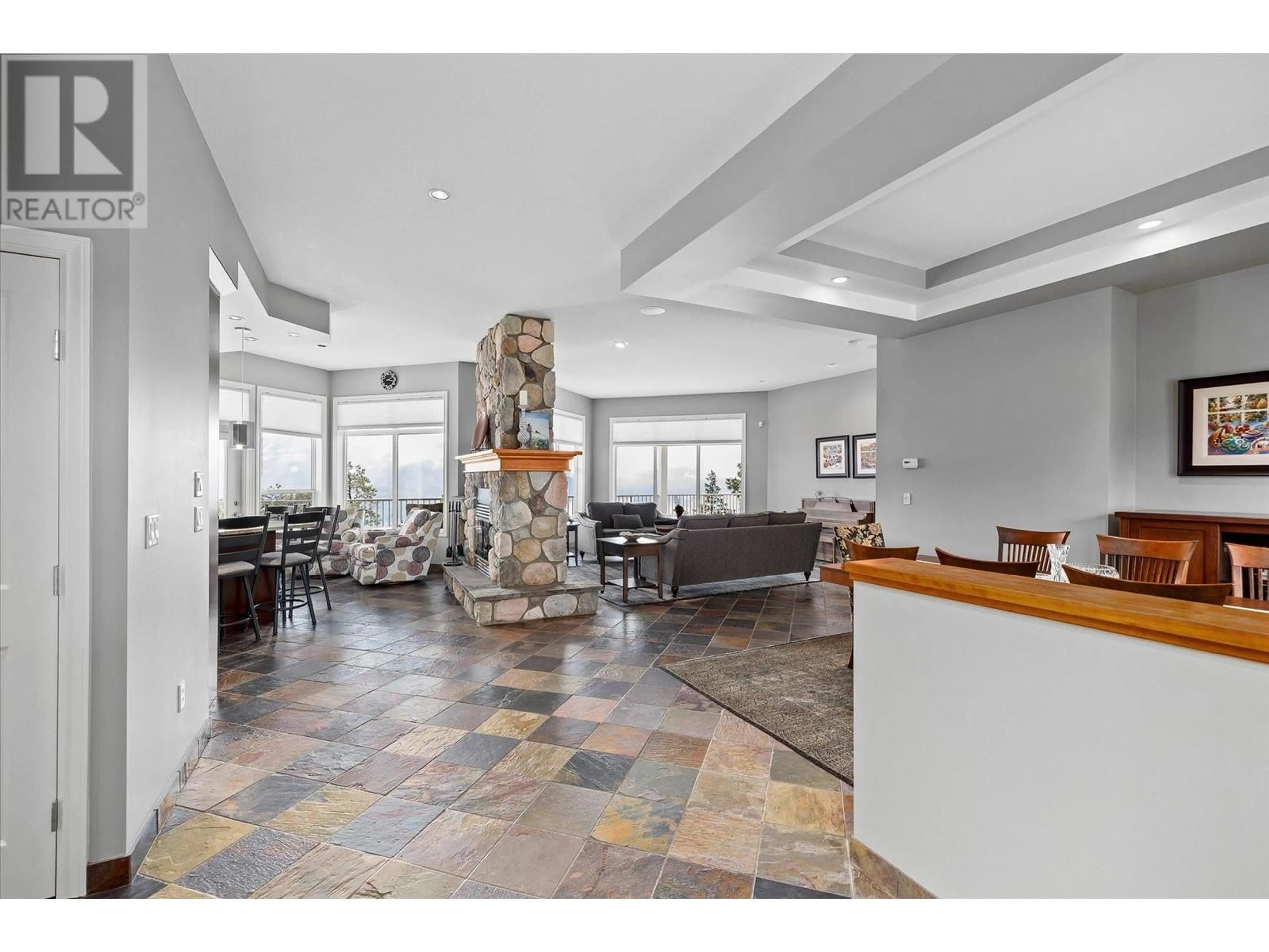 Lobby for 60 - 10726 NIGHTHAWK ROAD, Lake Country British Columbia V4V2K7