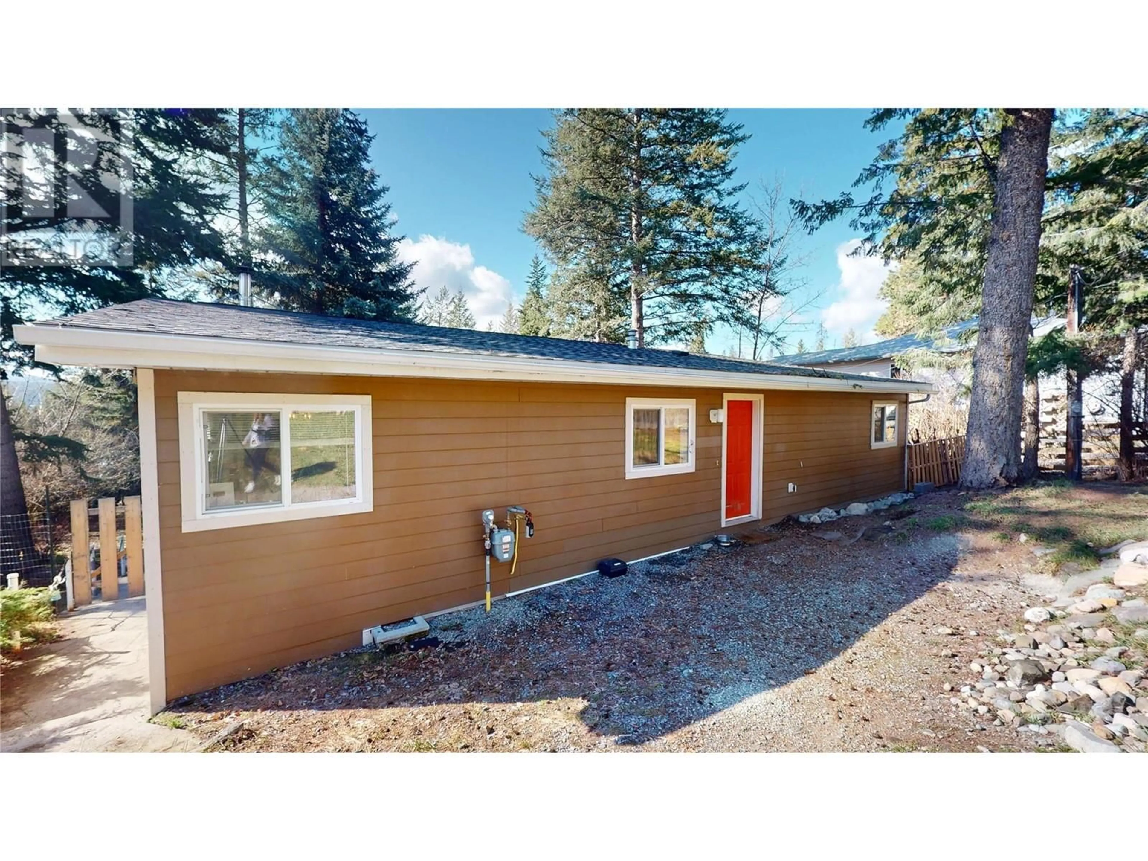 Home with vinyl exterior material, street for 1801 CARL THOMPSON ROAD, Cranbrook British Columbia V1C6V7