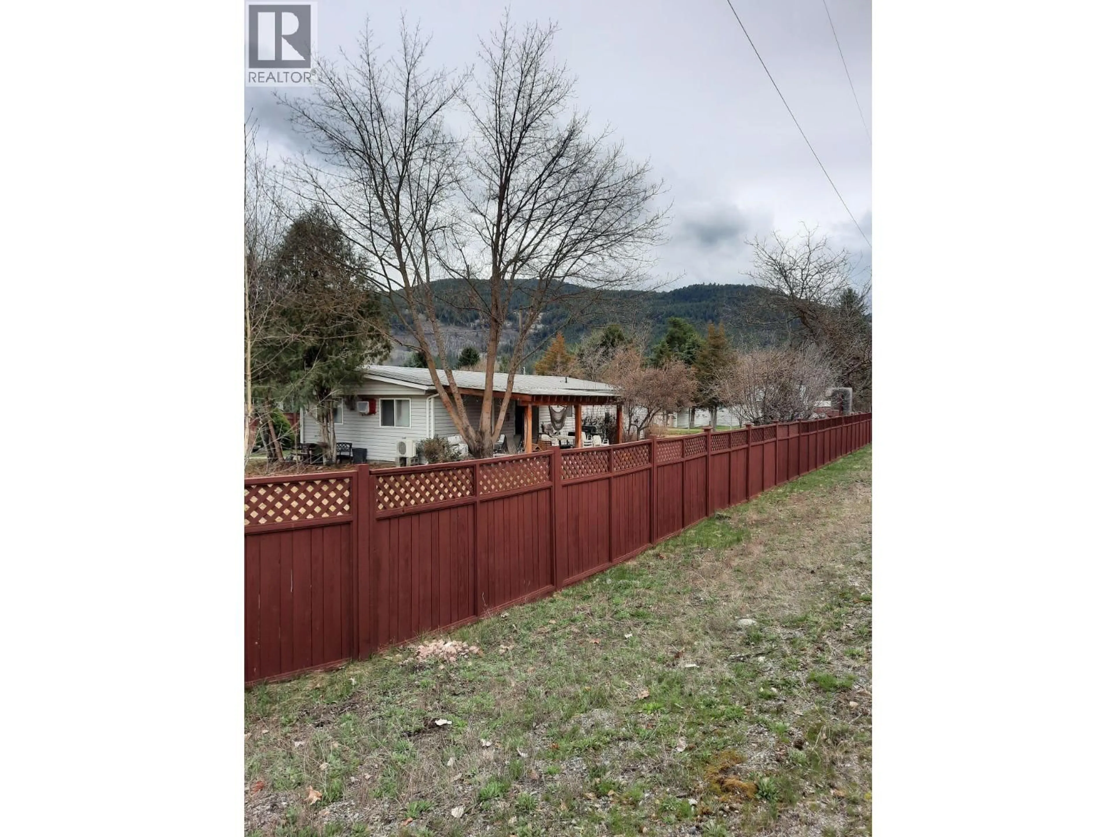 A pic from outside/outdoor area/front of a property/back of a property/a pic from drone, mountain view for 4300 VICTORIA AVENUE EAST, Grand Forks British Columbia V0H1H5