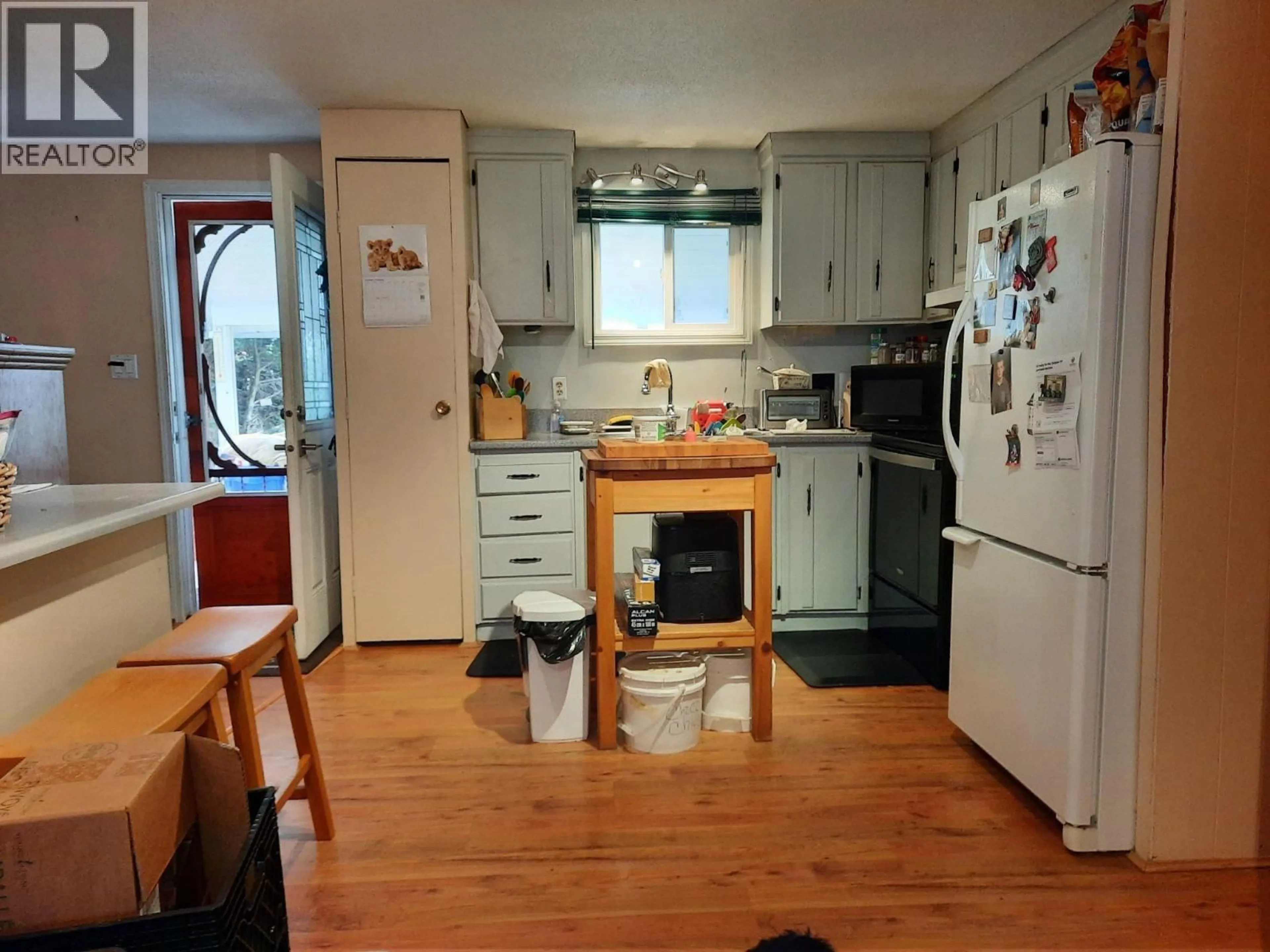 Standard kitchen, unknown for 4300 VICTORIA AVENUE EAST, Grand Forks British Columbia V0H1H5