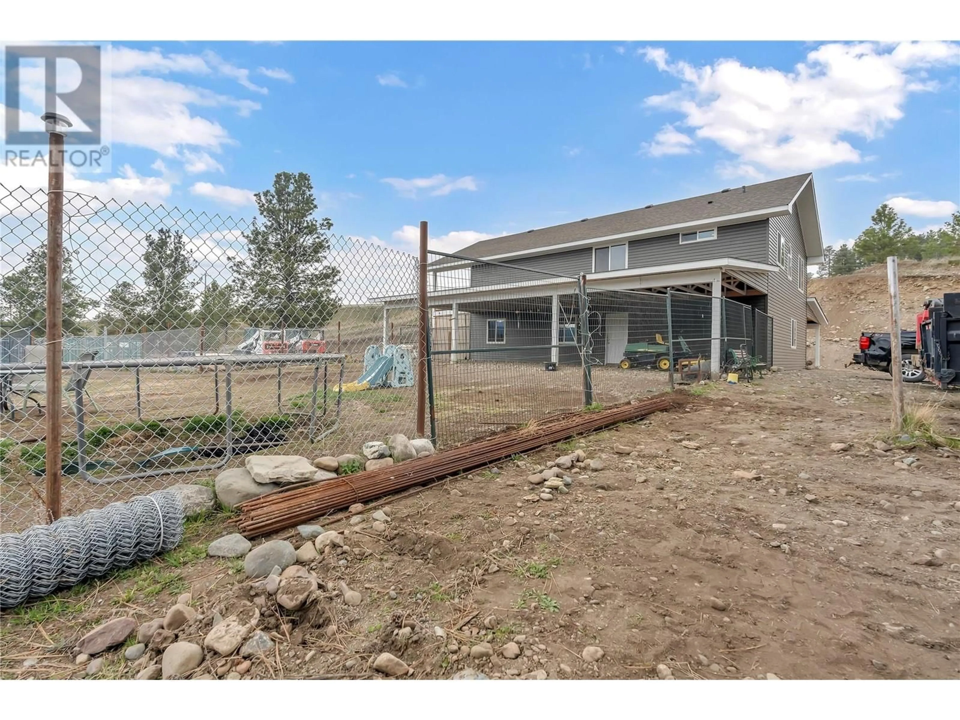 Unknown for 302 LAURIE CURRIE WAY, Princeton British Columbia V0X1W0