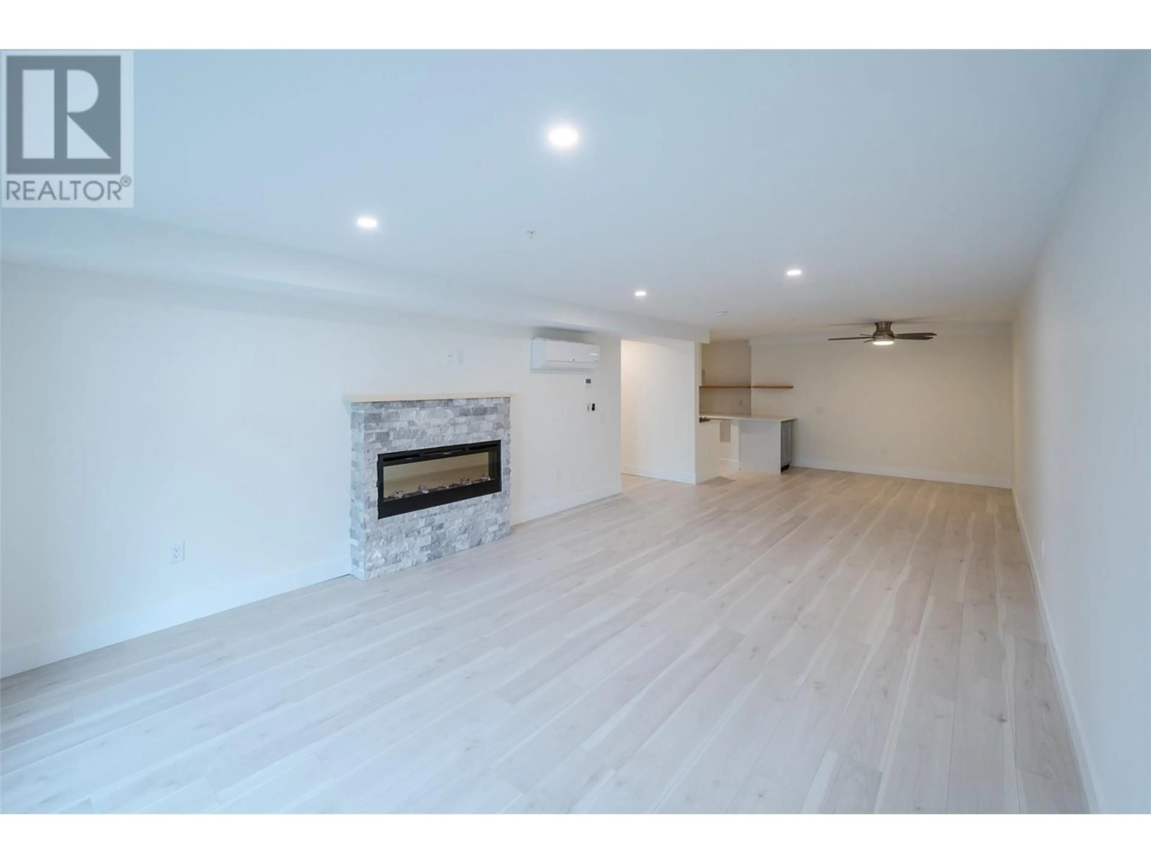 A pic of a room for 207 - 217 ELM AVENUE, Penticton British Columbia V2A3W1