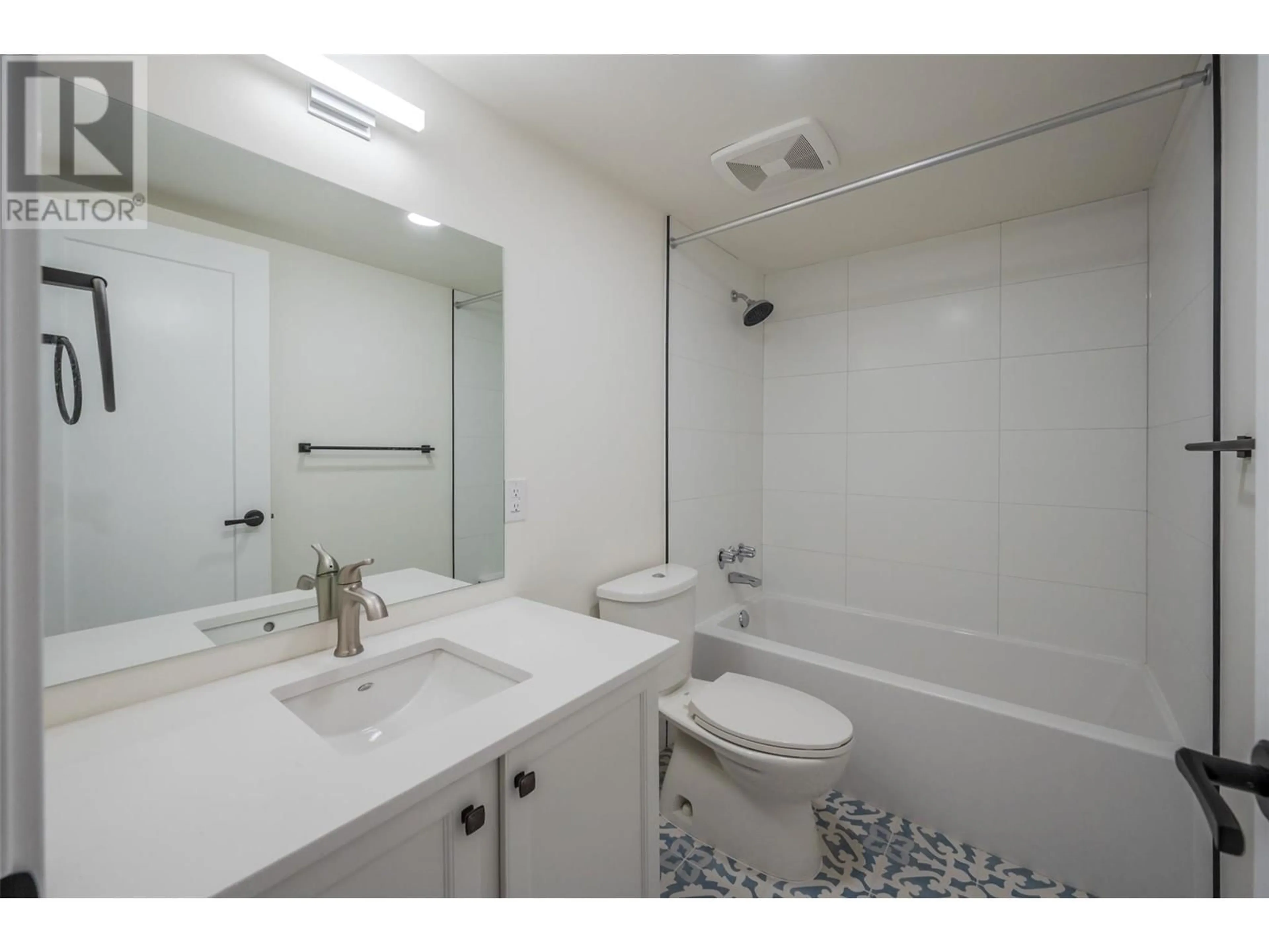 Standard bathroom, unknown for 207 - 217 ELM AVENUE, Penticton British Columbia V2A3W1