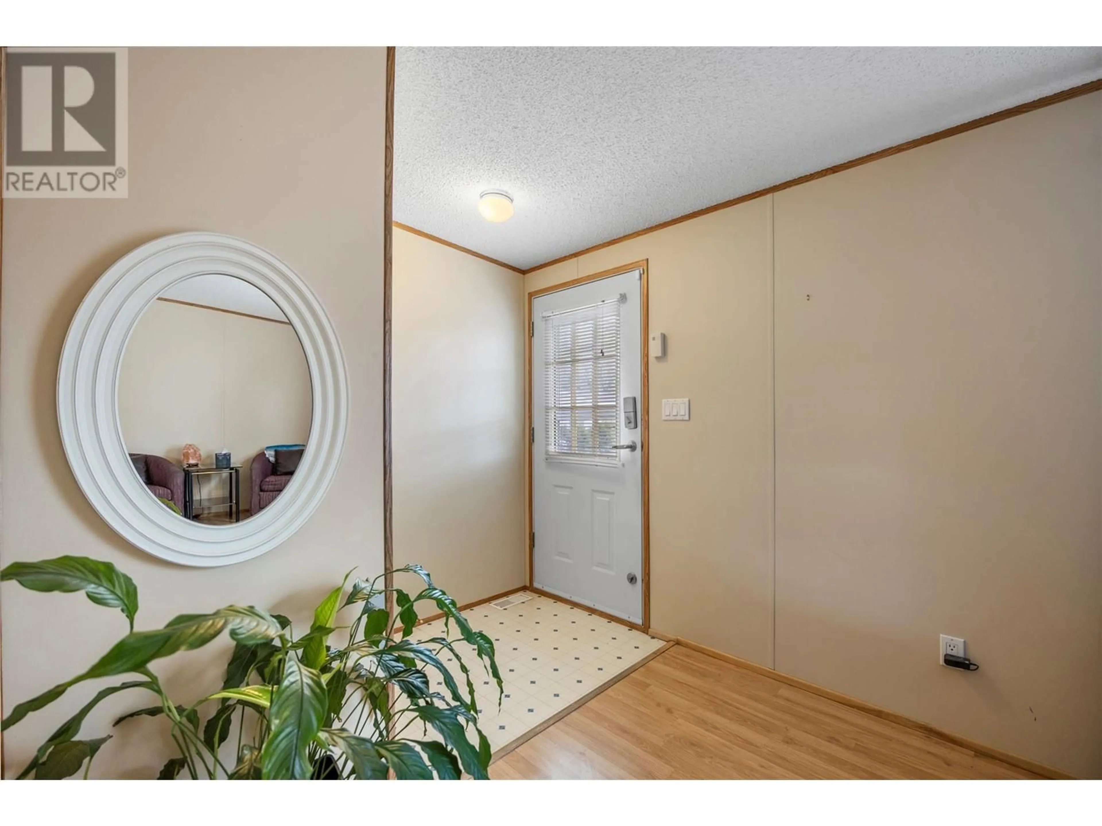 Indoor entryway for 131 - 1655 ORD ROAD, Kamloops British Columbia V2B7V6
