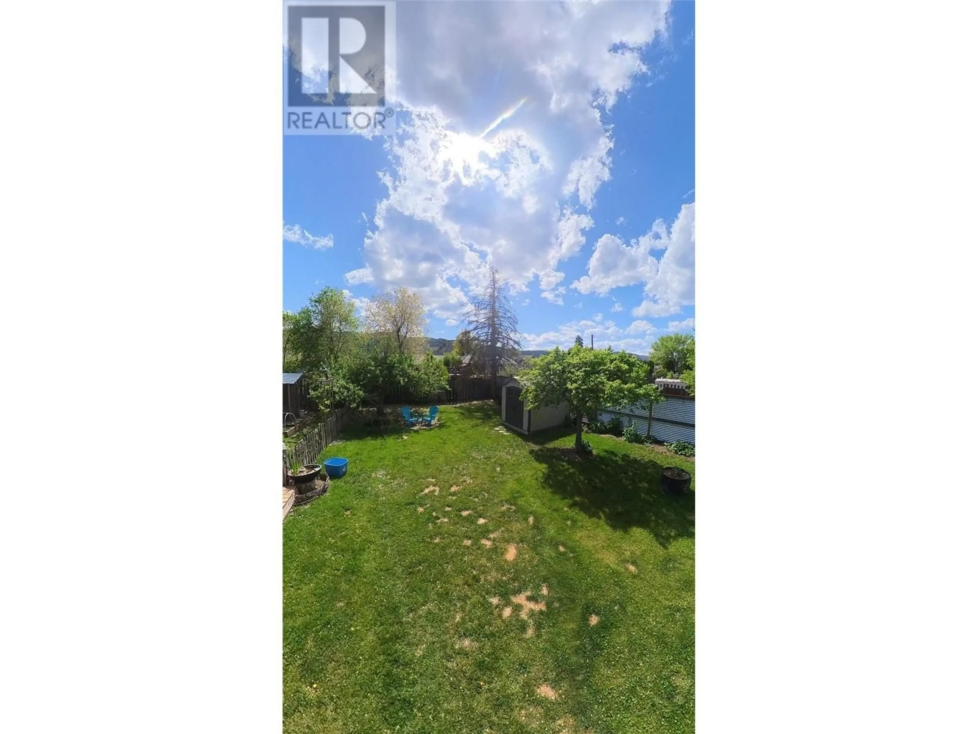 A pic from outside/outdoor area/front of a property/back of a property/a pic from drone, water/lake/river/ocean view for 2475 GLENVIEW AVENUE, Kamloops British Columbia V2B4L5