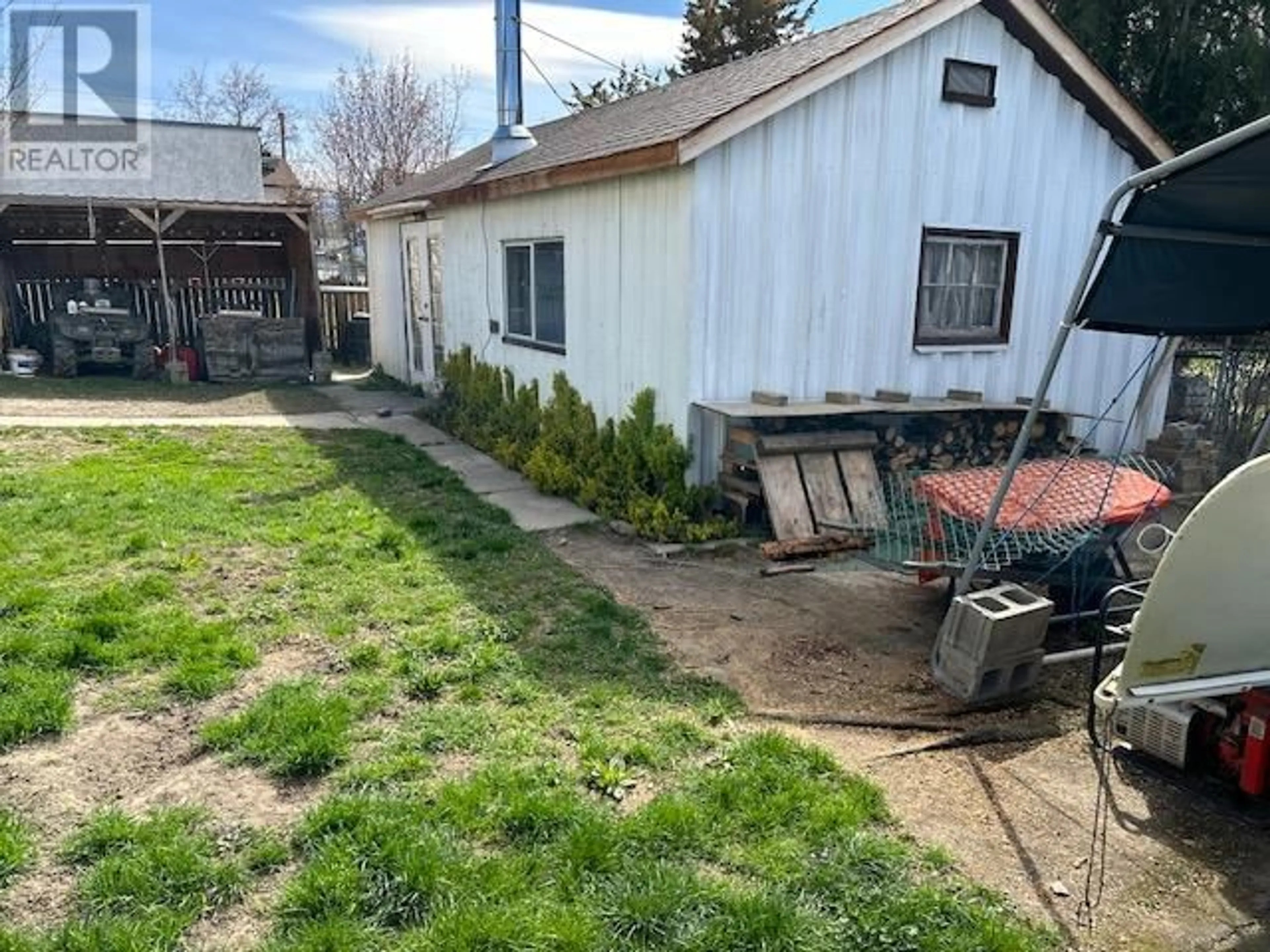 Unknown for 385 FELIX ROAD, Kelowna British Columbia V1X2R3