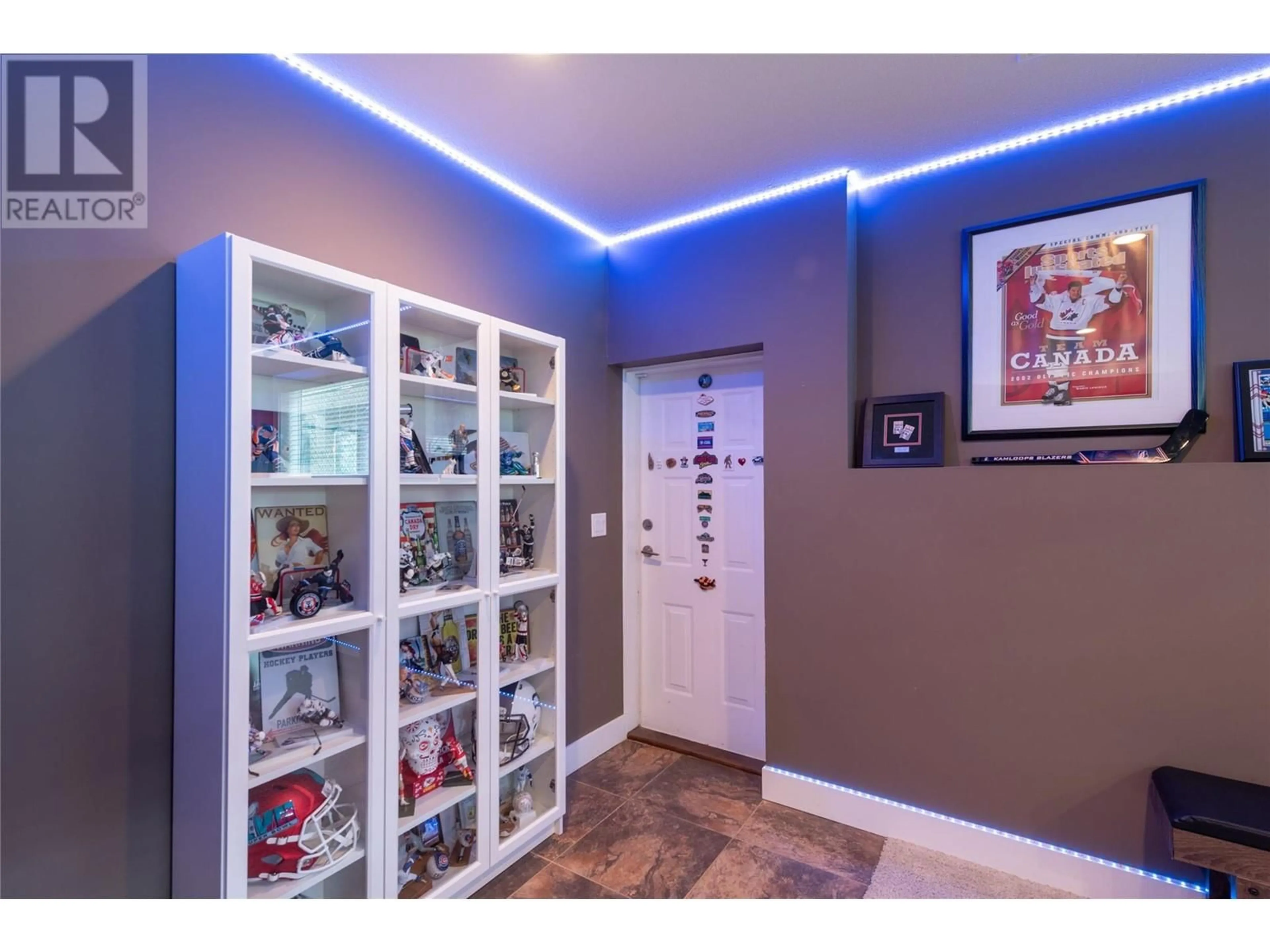 Indoor entryway for 19 - 3665 WESTSYDE ROAD, Kamloops British Columbia V2B7H5